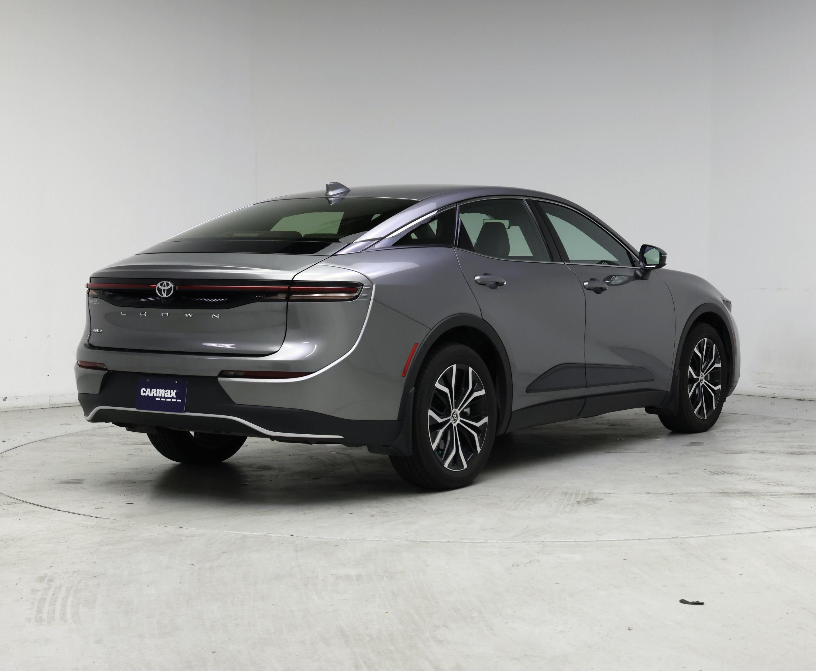 Thumbnail: 2023 Toyota Crown - 8