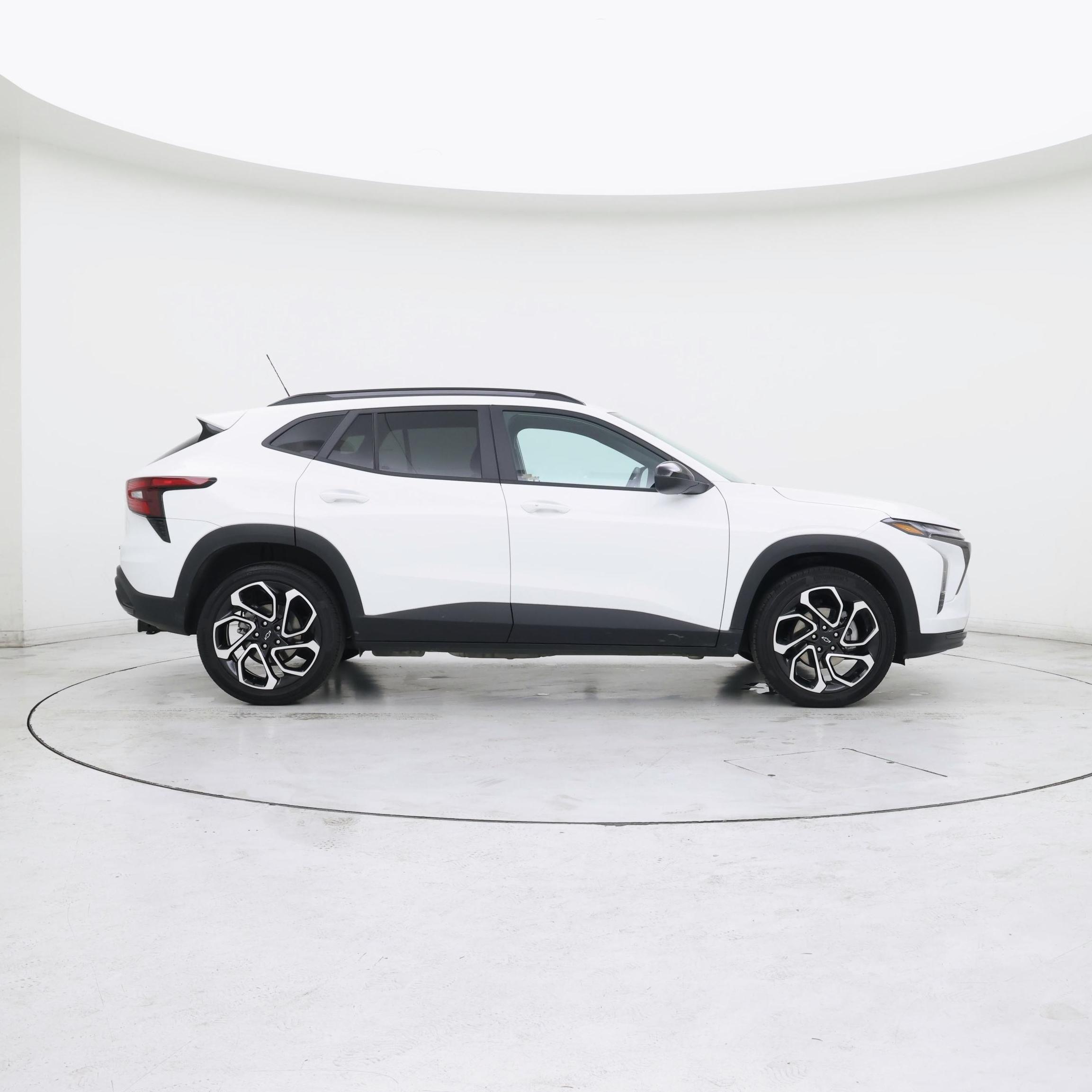 Thumbnail: 2024 Chevrolet Trax - 7