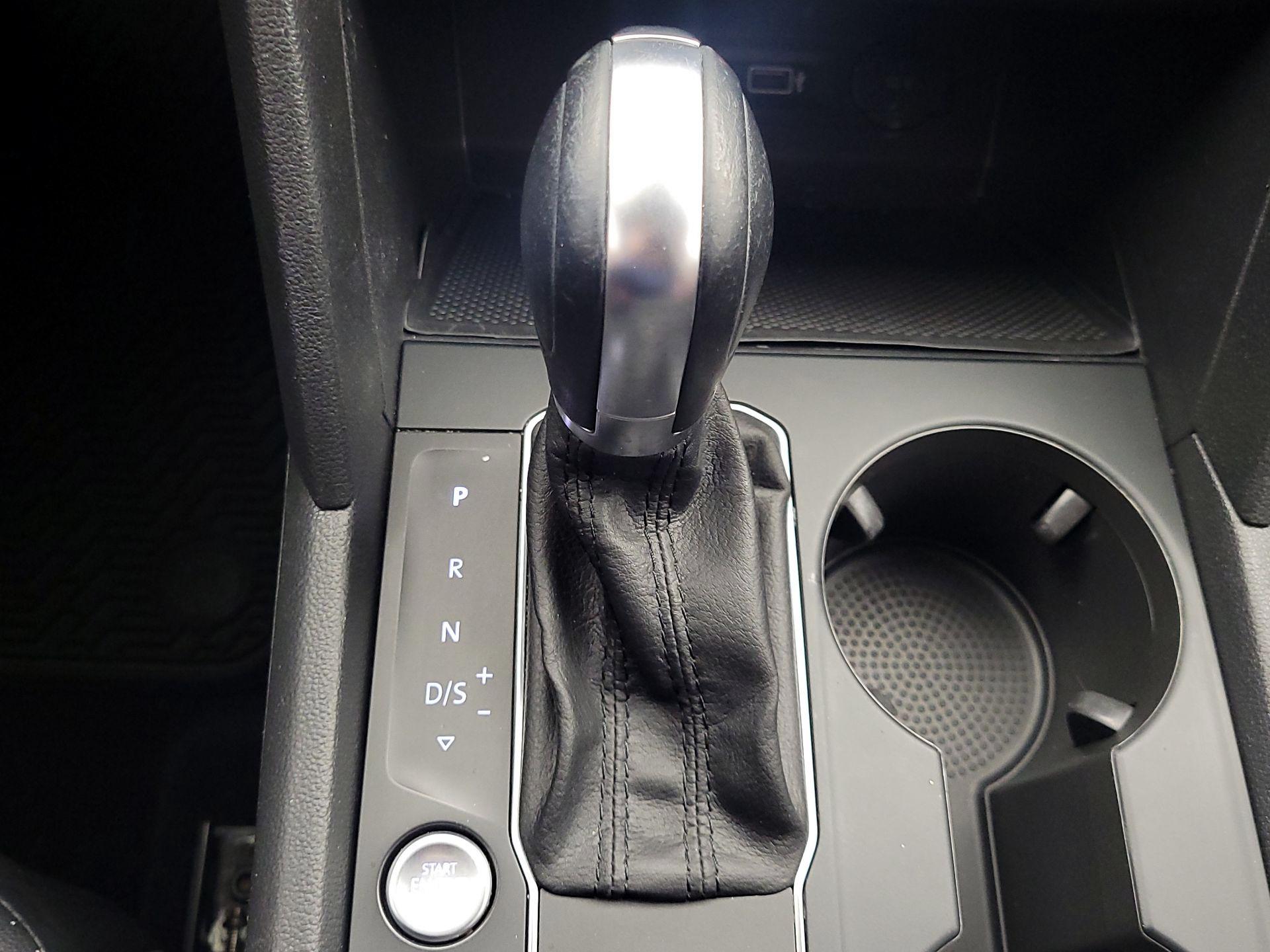 Thumbnail: 2019 Volkswagen Atlas - 17