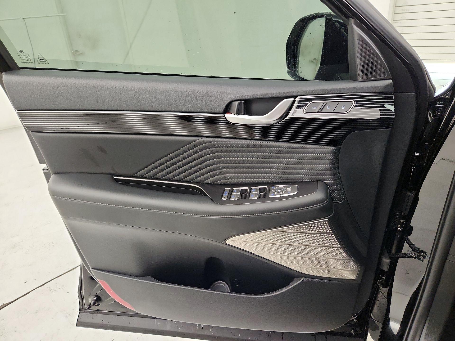 Thumbnail: 2025 Hyundai Palisade - 12