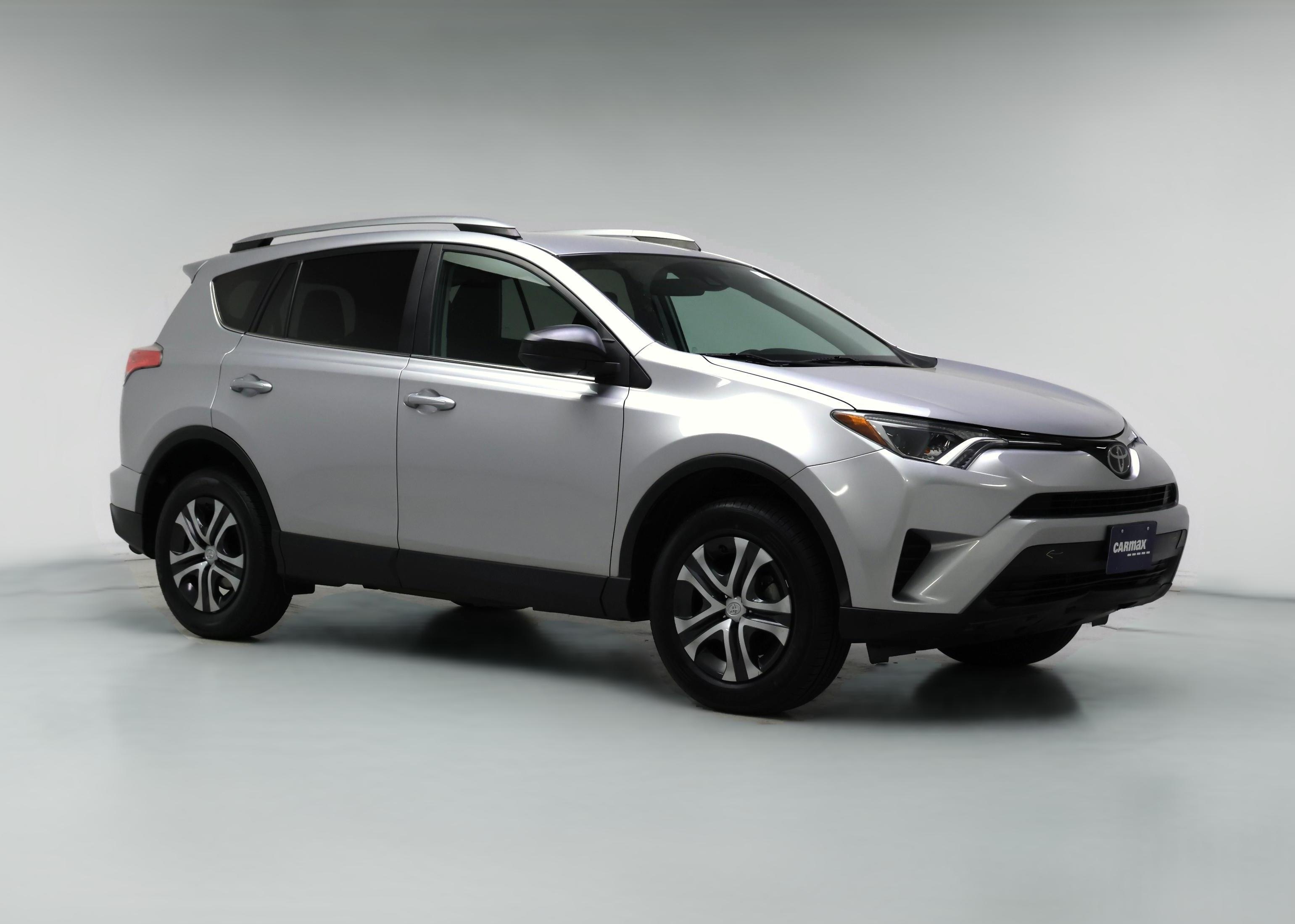 Thumbnail: 2017 Toyota RAV4 - 1