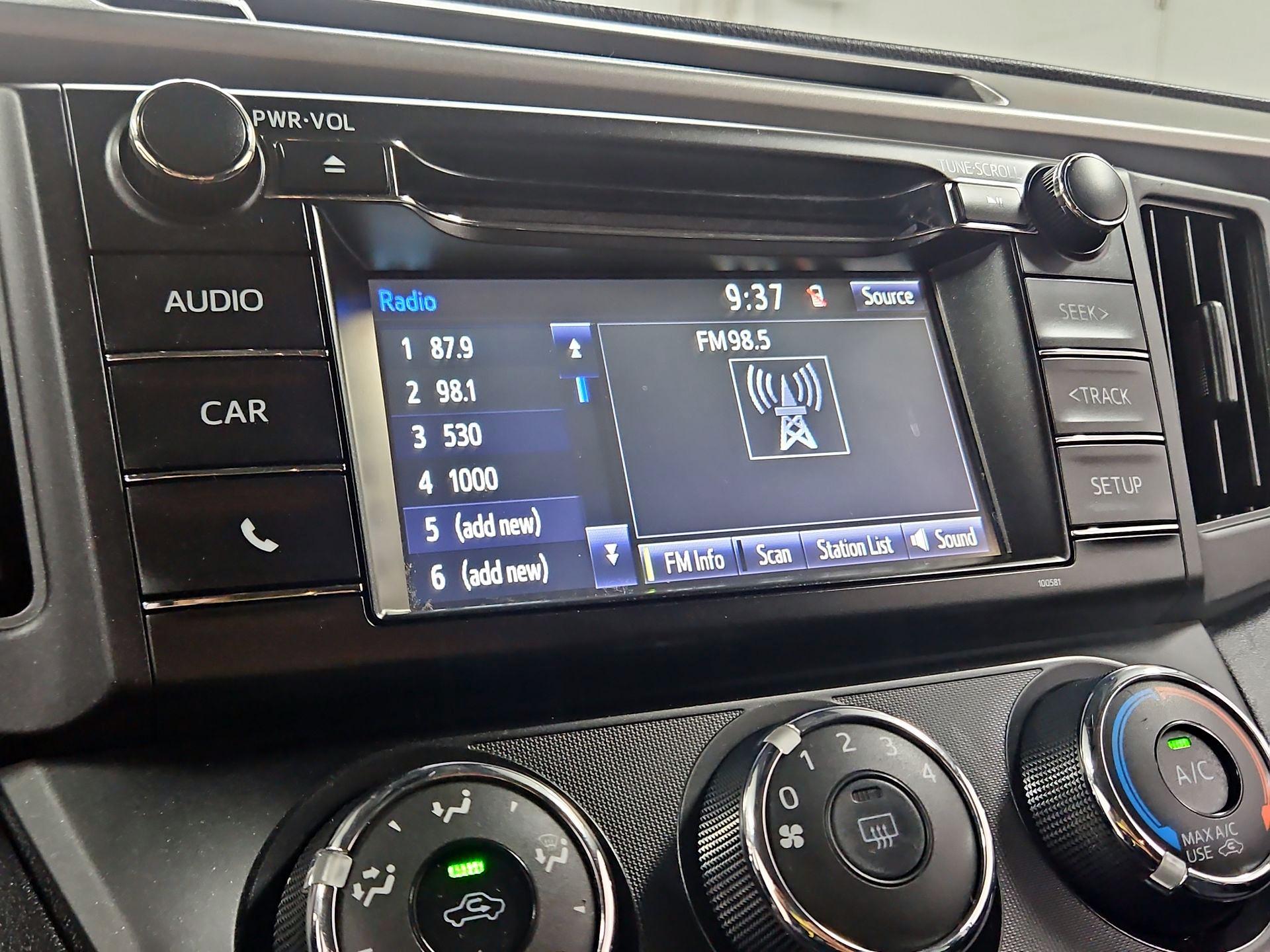 Thumbnail: 2017 Toyota RAV4 - 15