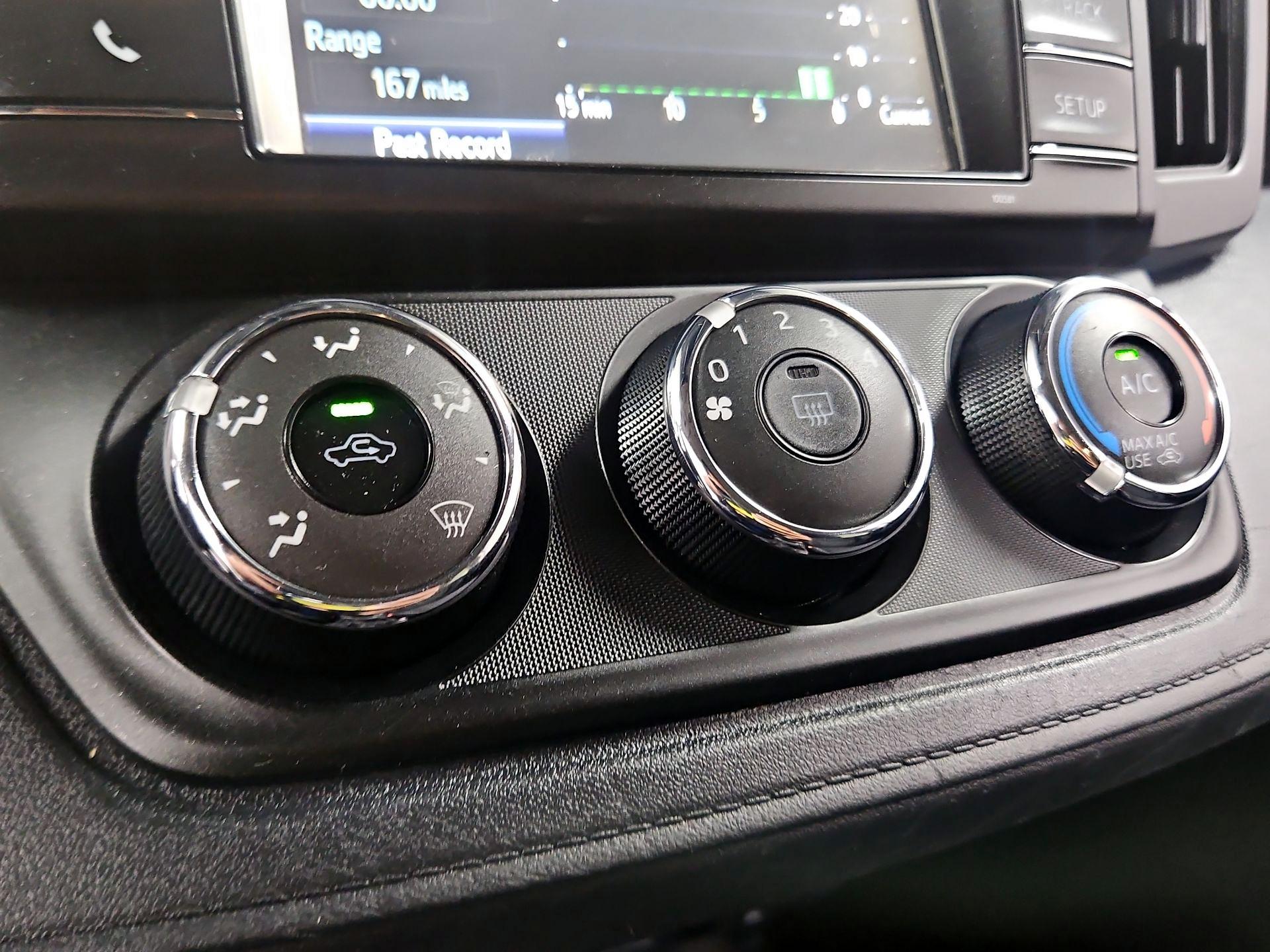 Thumbnail: 2017 Toyota RAV4 - 16