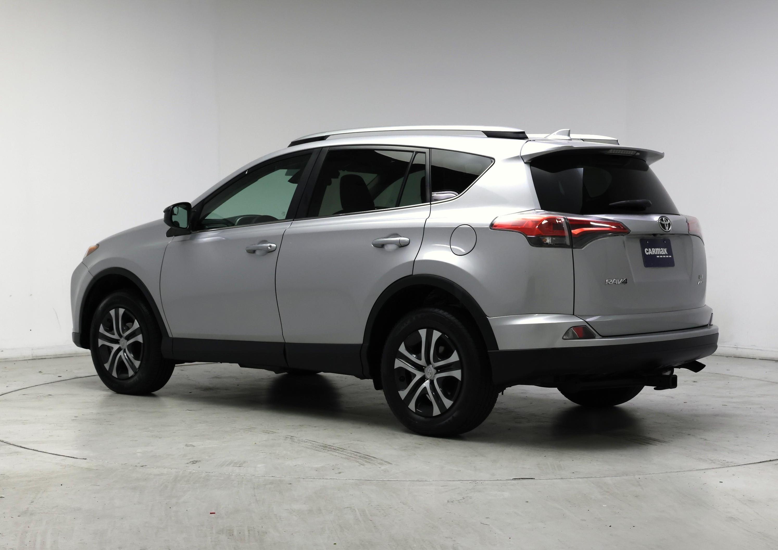 Thumbnail: 2017 Toyota RAV4 - 2