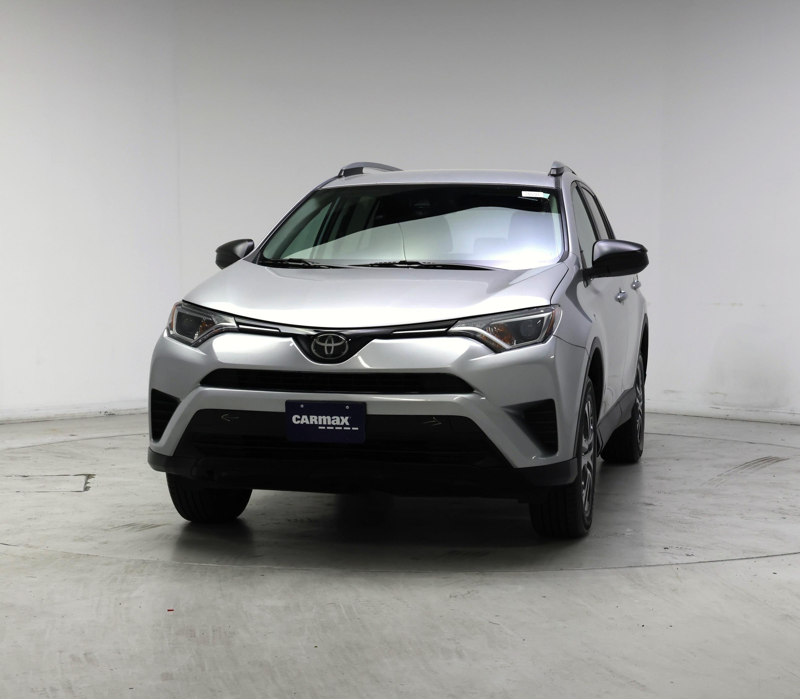 Thumbnail: 2017 Toyota RAV4 - 4