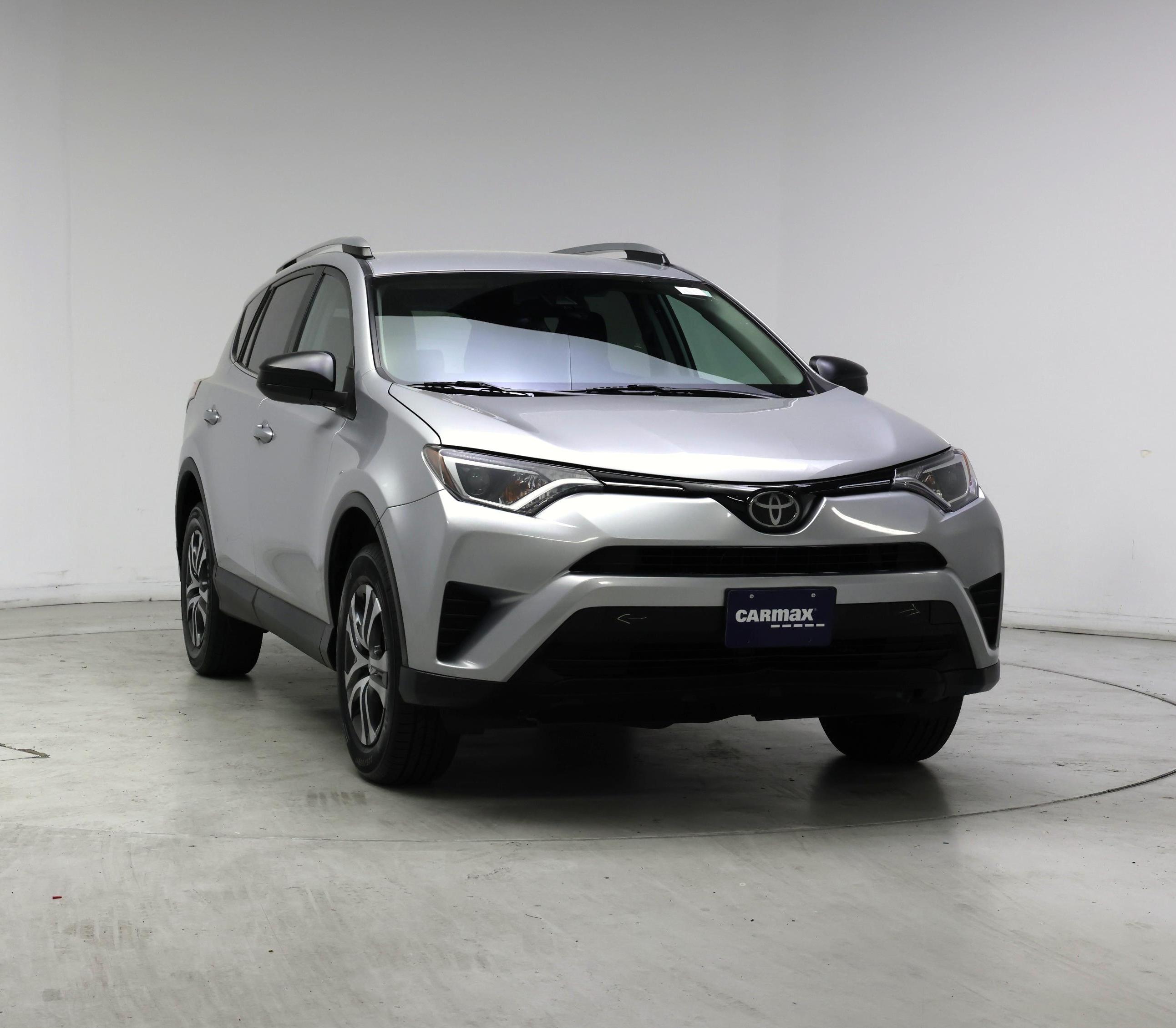 Thumbnail: 2017 Toyota RAV4 - 5