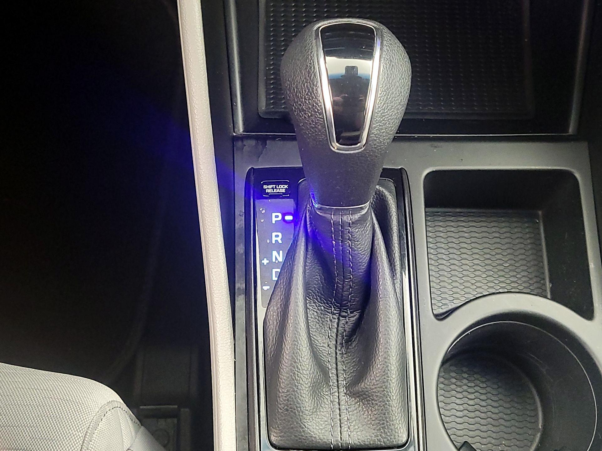 Thumbnail: 2020 Hyundai Tucson - 17