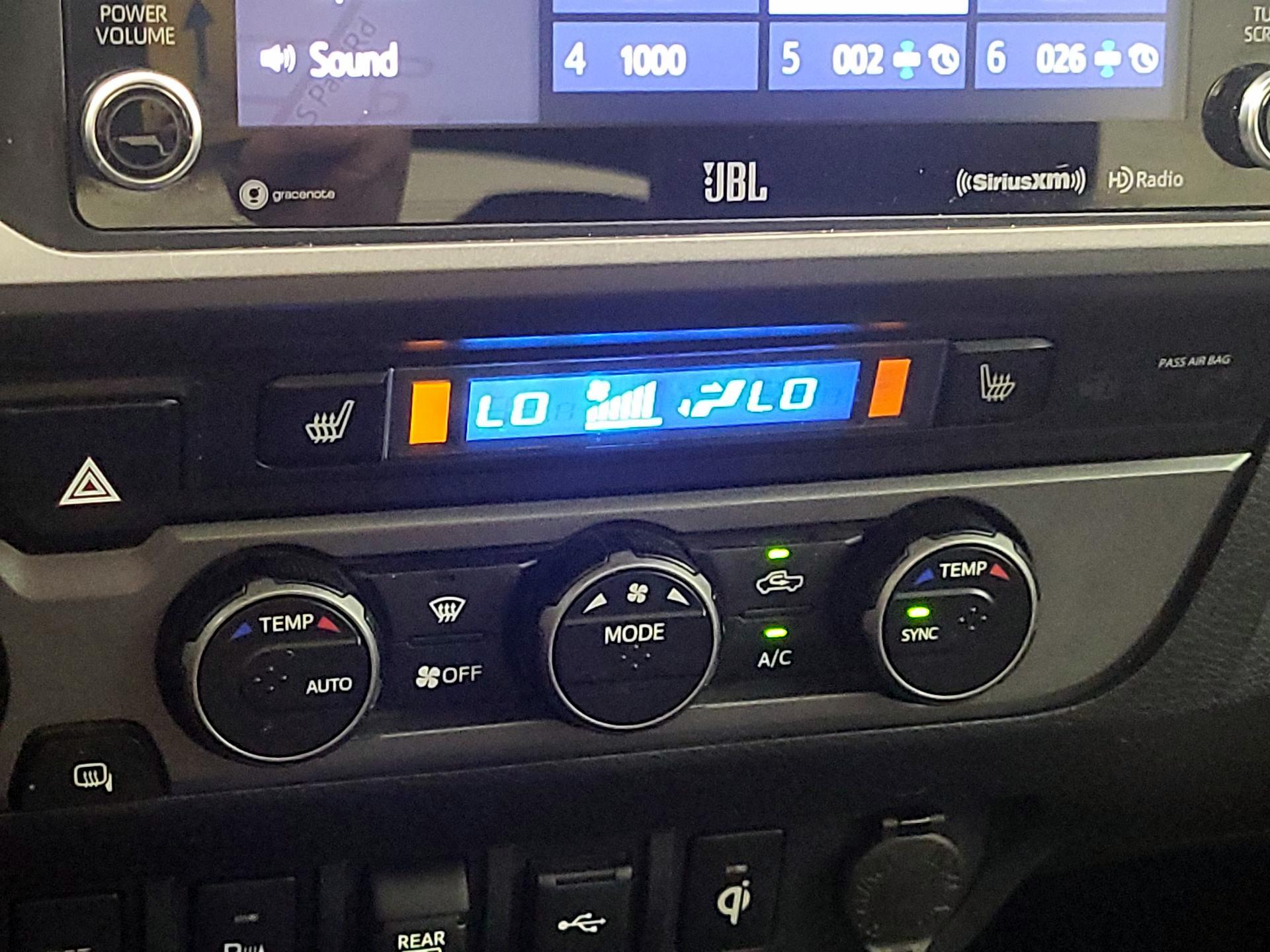 Thumbnail: 2021 Toyota Tacoma - 17