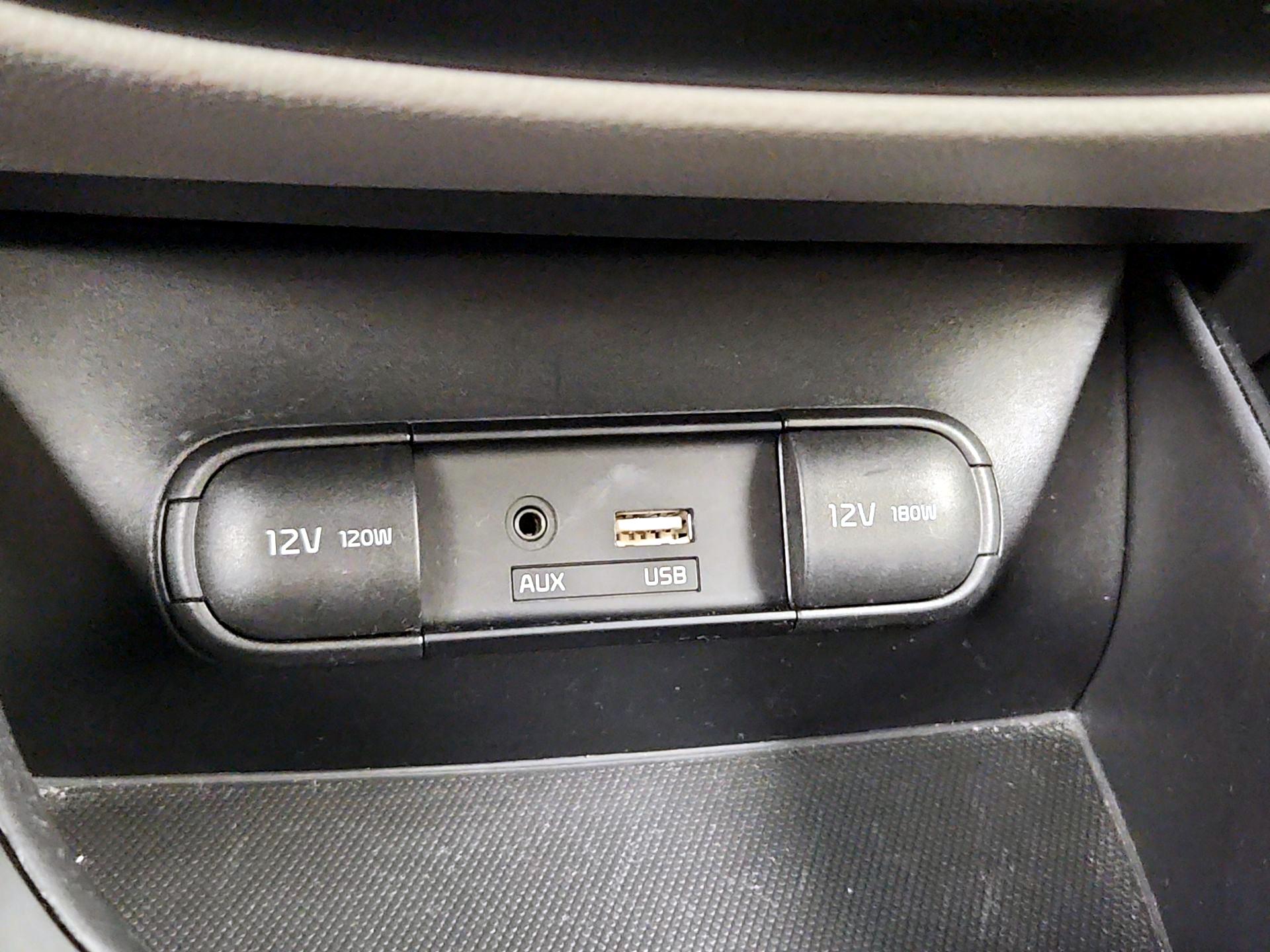 Thumbnail: 2015 Kia Soul - 17