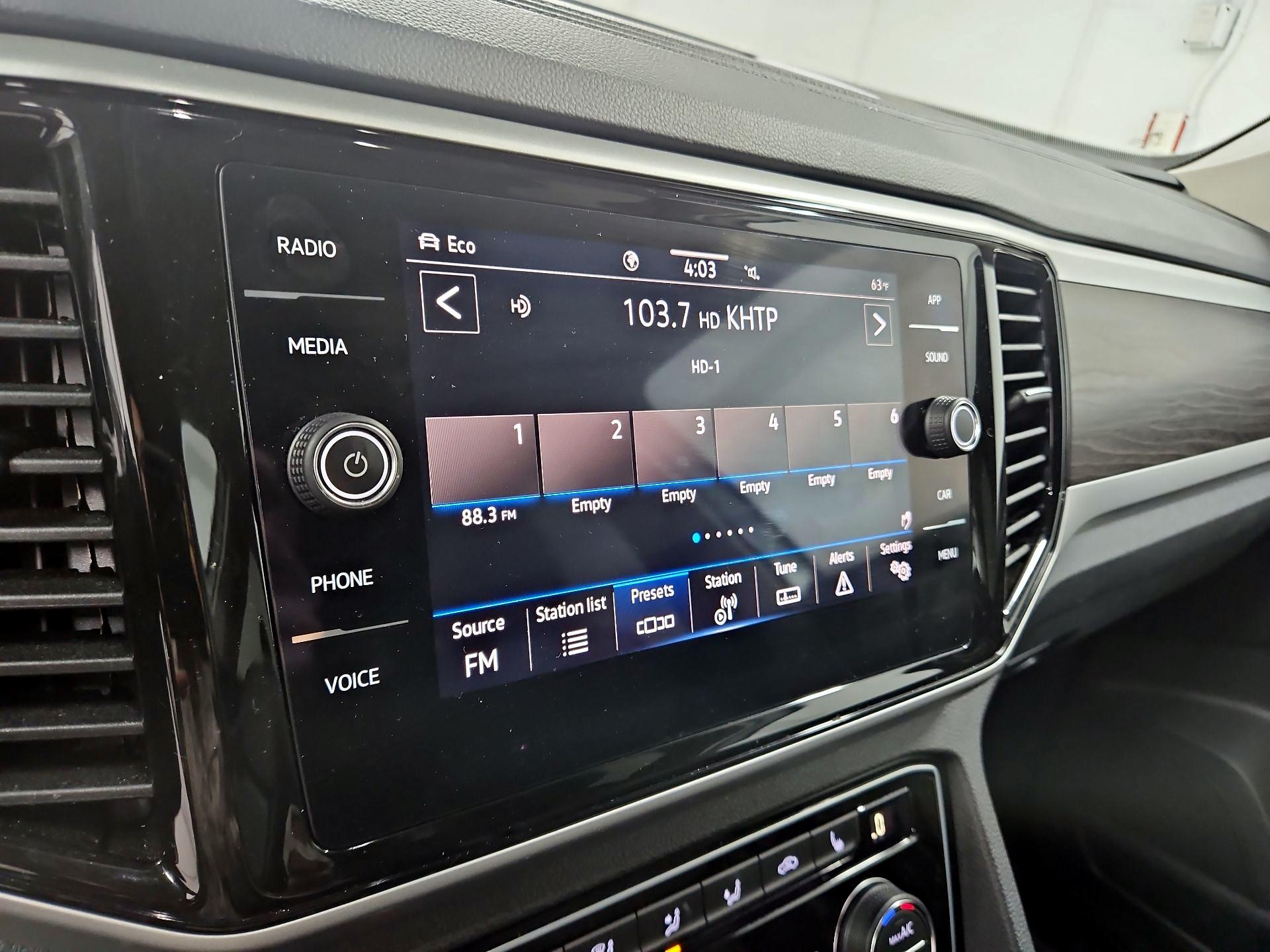 Thumbnail: 2023 Volkswagen Atlas - 15