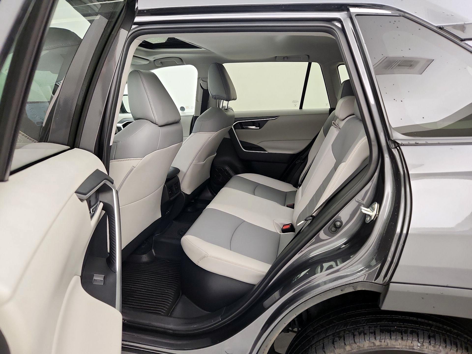 Thumbnail: 2024 Toyota RAV4 - 20