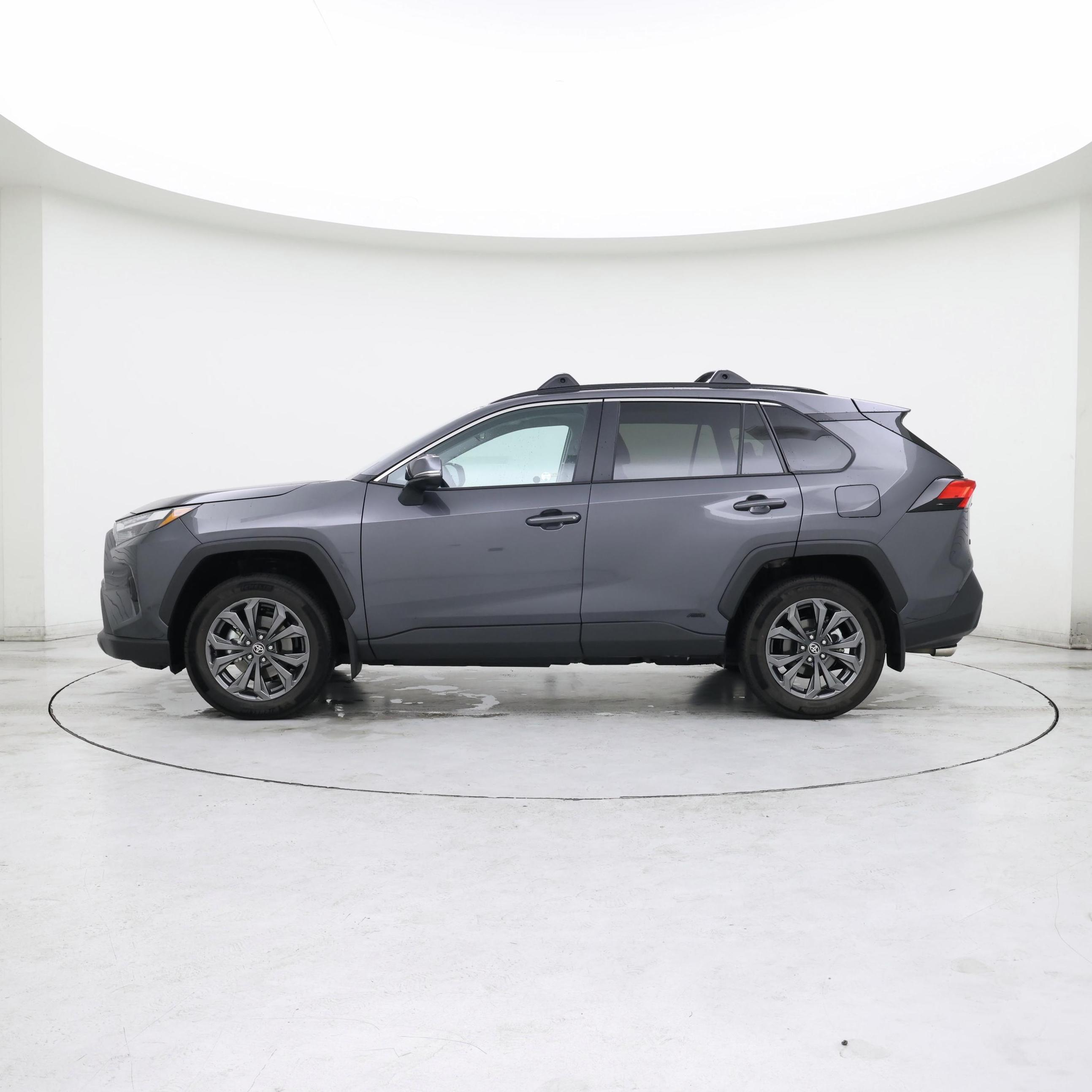 Thumbnail: 2024 Toyota RAV4 - 3