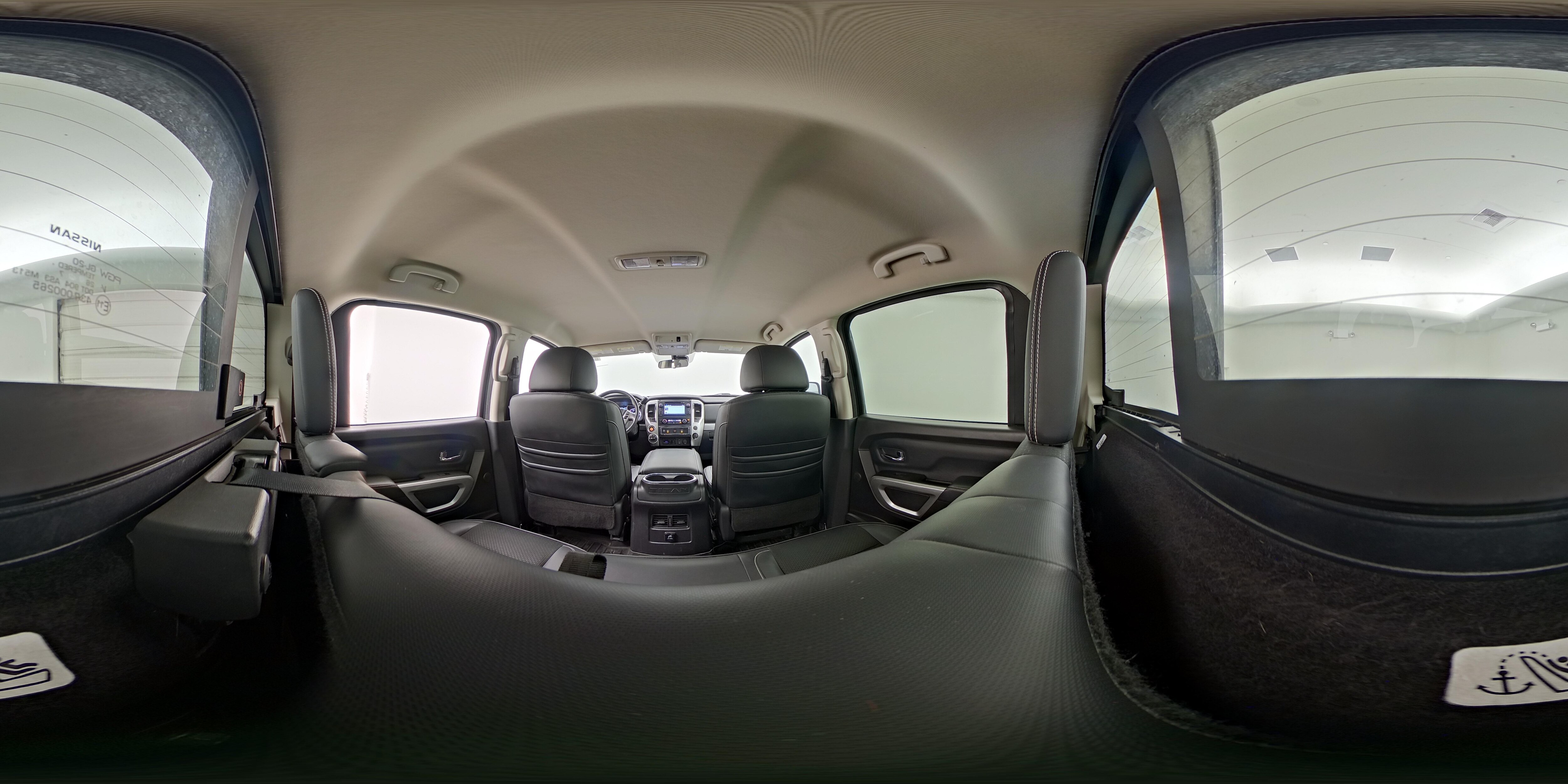 2017 Nissan Titan PRO-4X - Photo 26