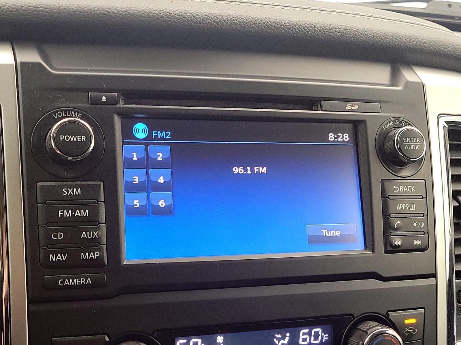 2017 Nissan Titan PRO-4X - Photo 17