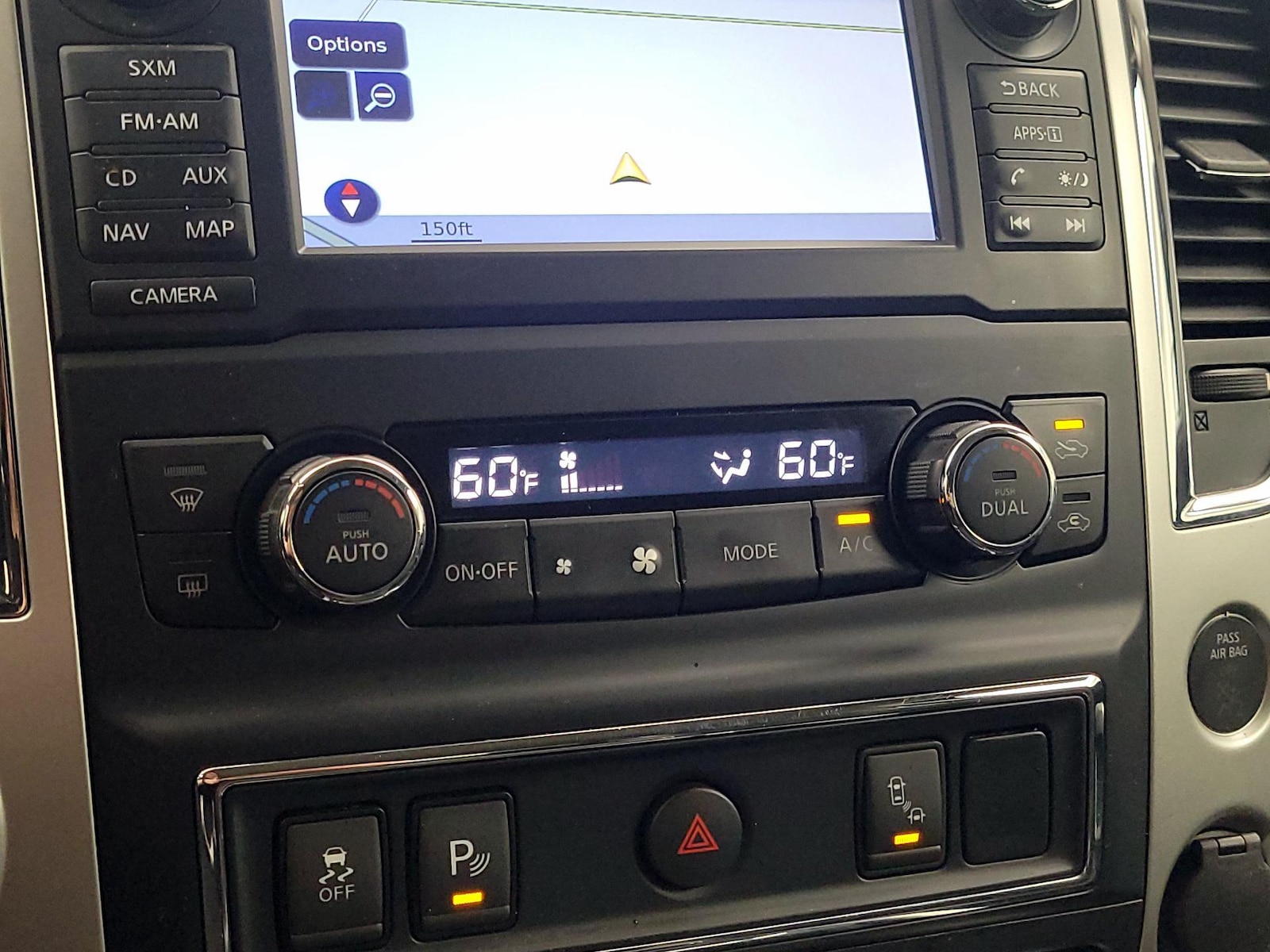 2017 Nissan Titan PRO-4X - Photo 18