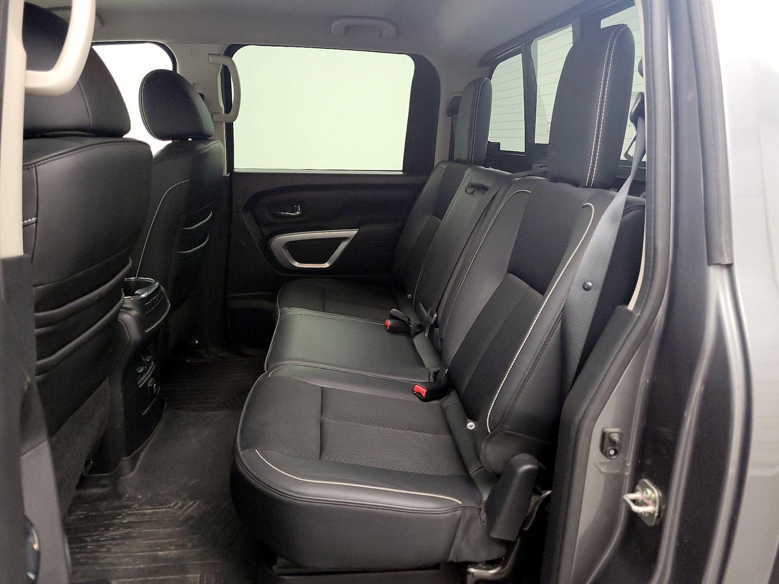 2017 Nissan Titan PRO-4X - Photo 21