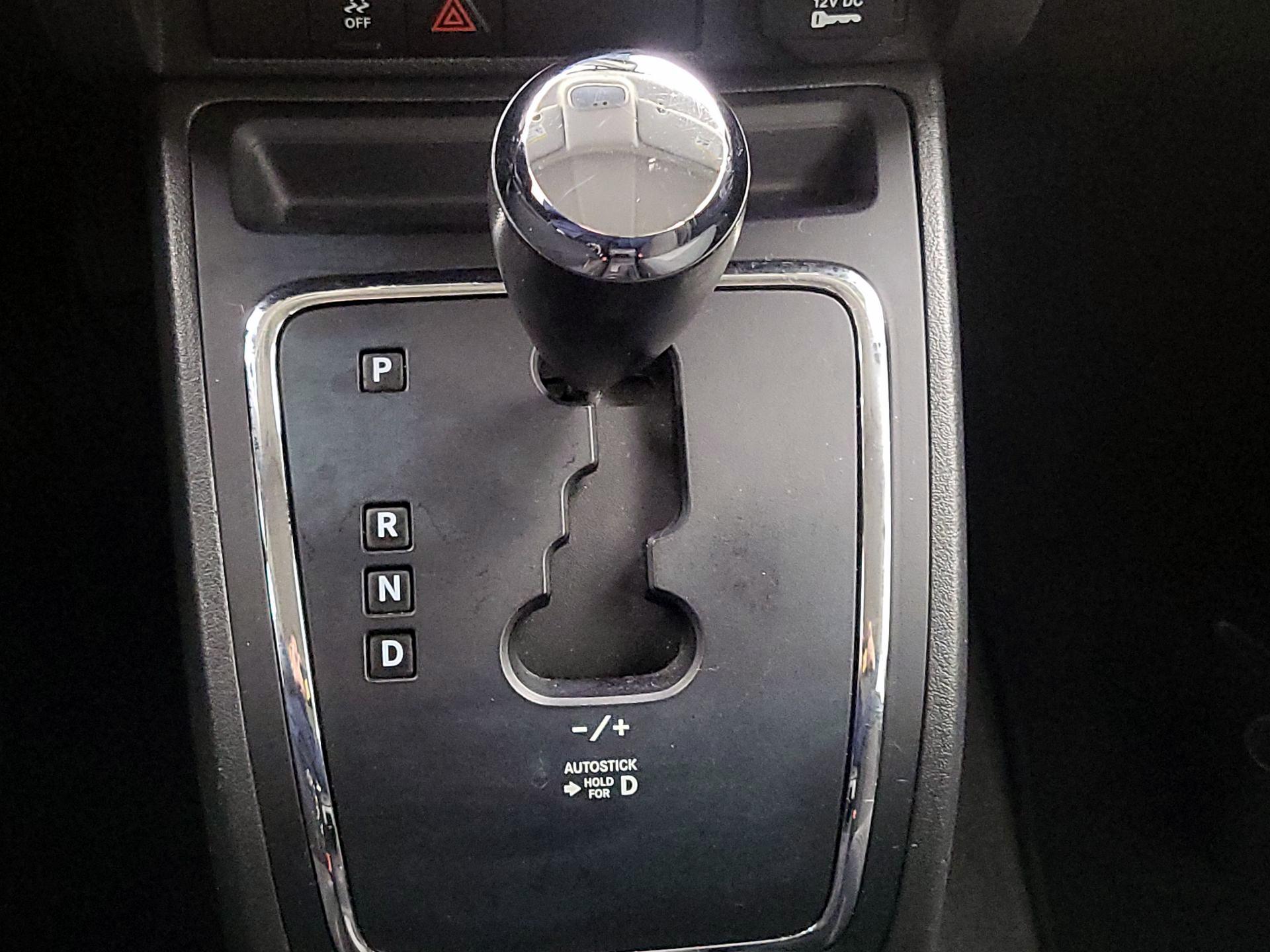 Thumbnail: 2014 Jeep Patriot - 15