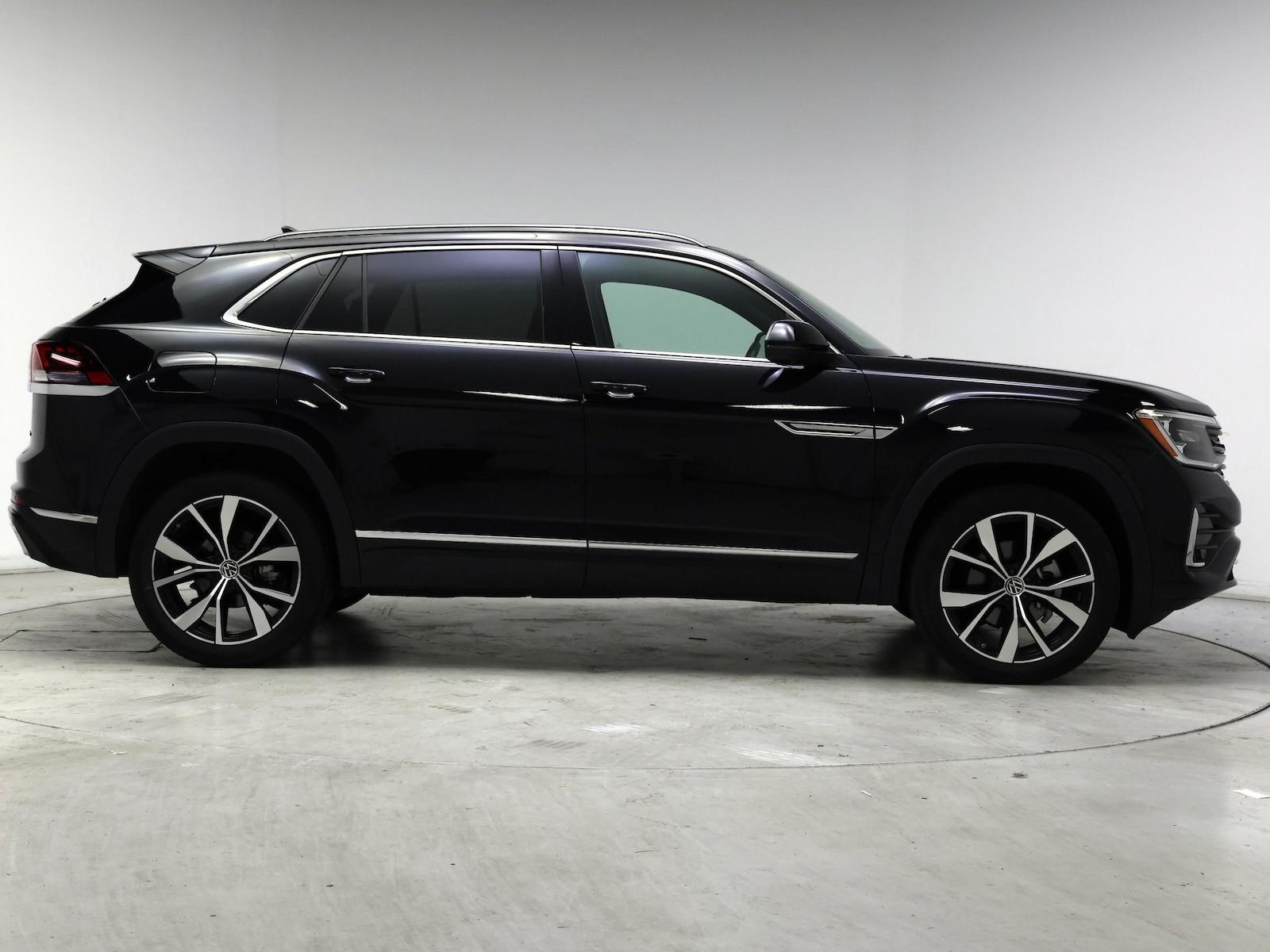 2024 Volkswagen Atlas Cross Sport SEL Premium R-LINE - Photo 8