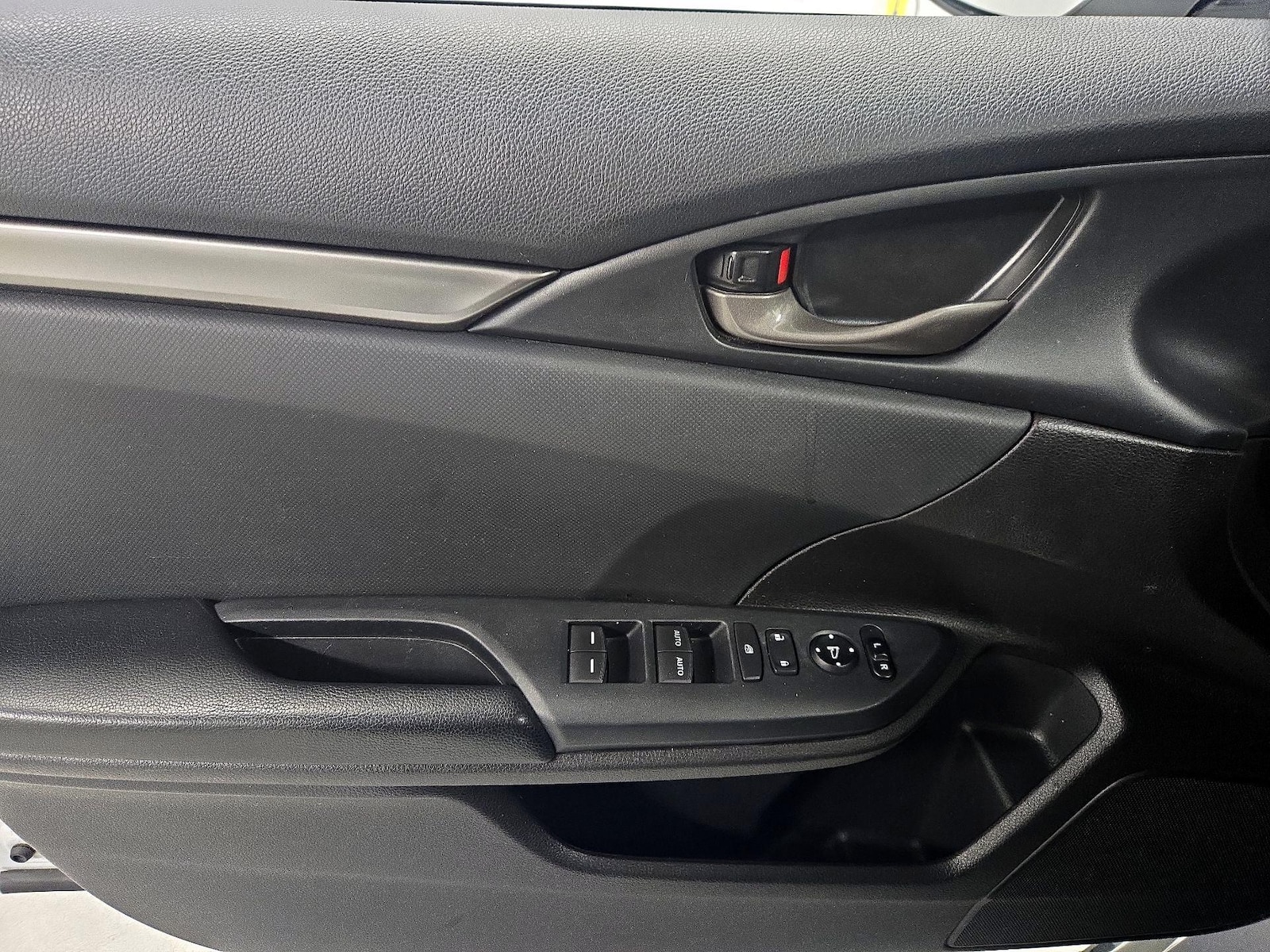 2021 Honda Civic Hatchback Sport - Photo 13