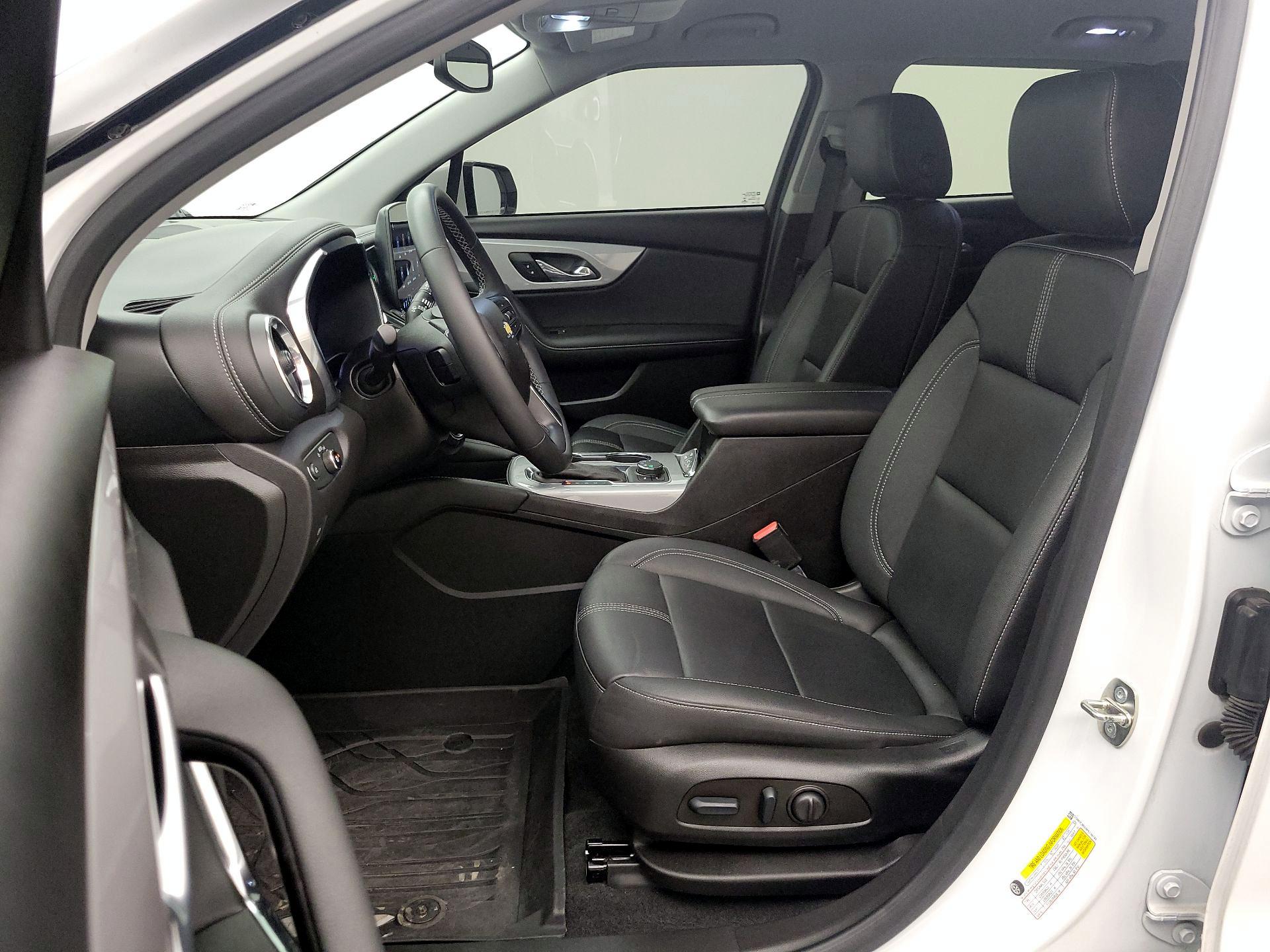 Thumbnail: 2023 Chevrolet Blazer - 11