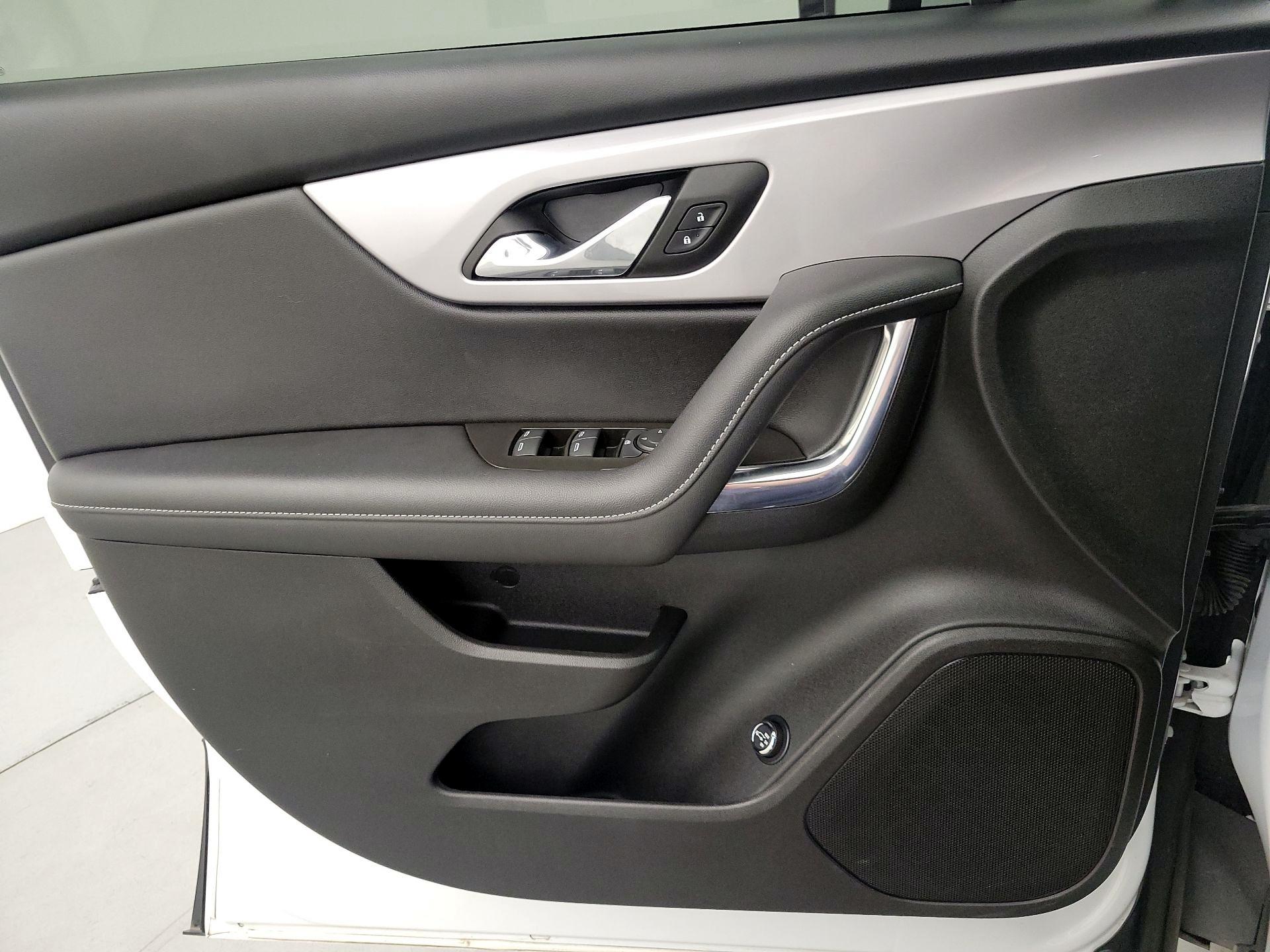 Thumbnail: 2023 Chevrolet Blazer - 12