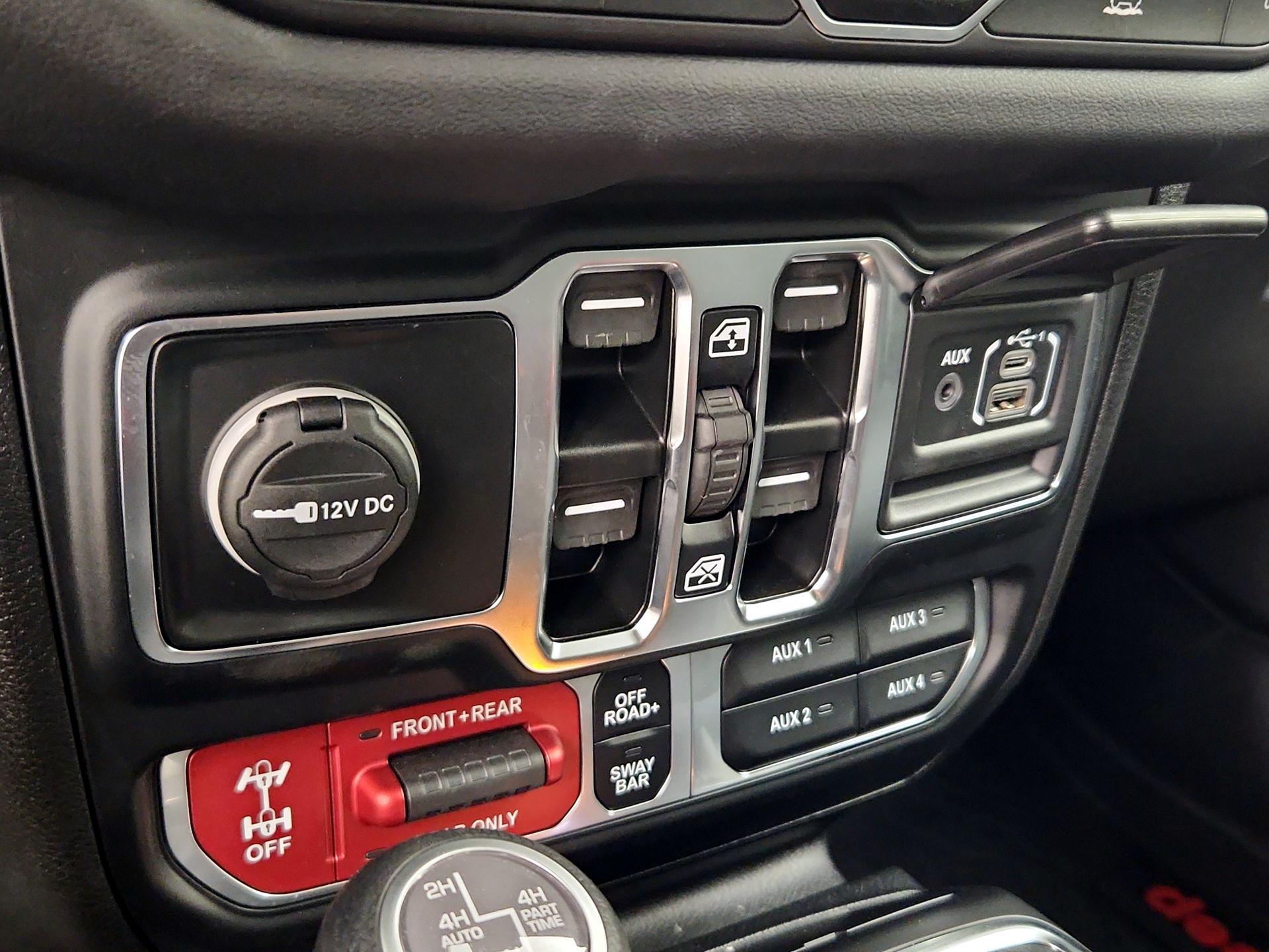 Thumbnail: 2024 Jeep Wrangler - 19