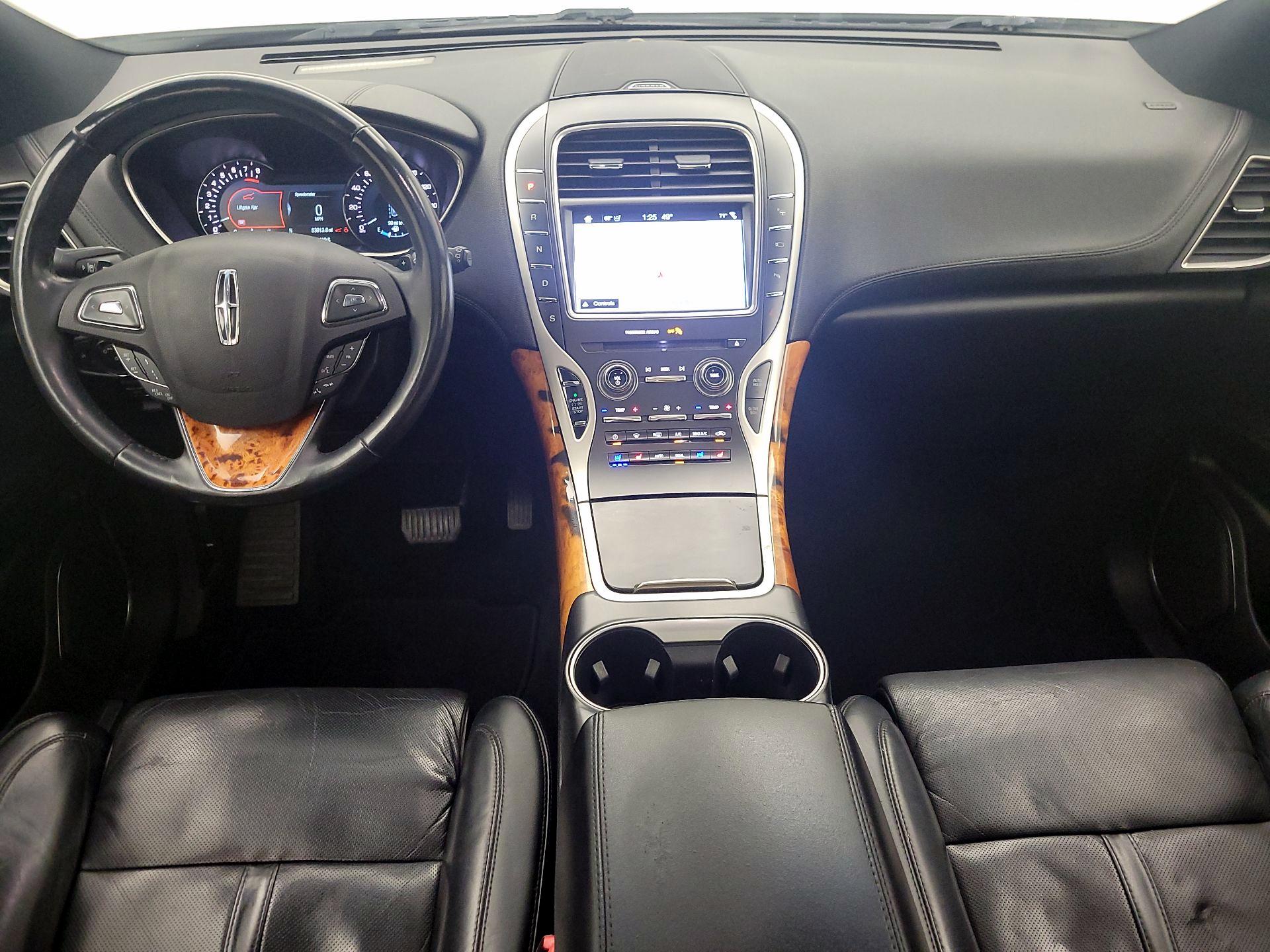 Thumbnail: 2017 Lincoln MKX - 9