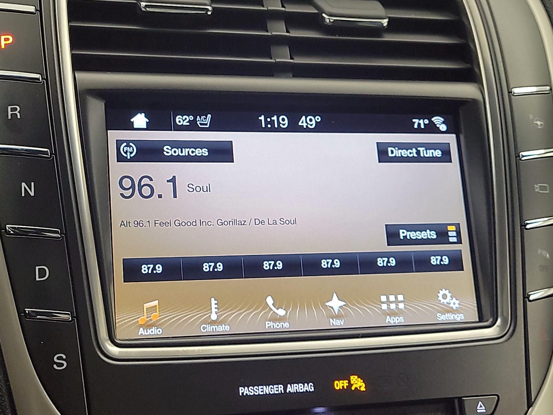 Thumbnail: 2017 Lincoln MKX - 16