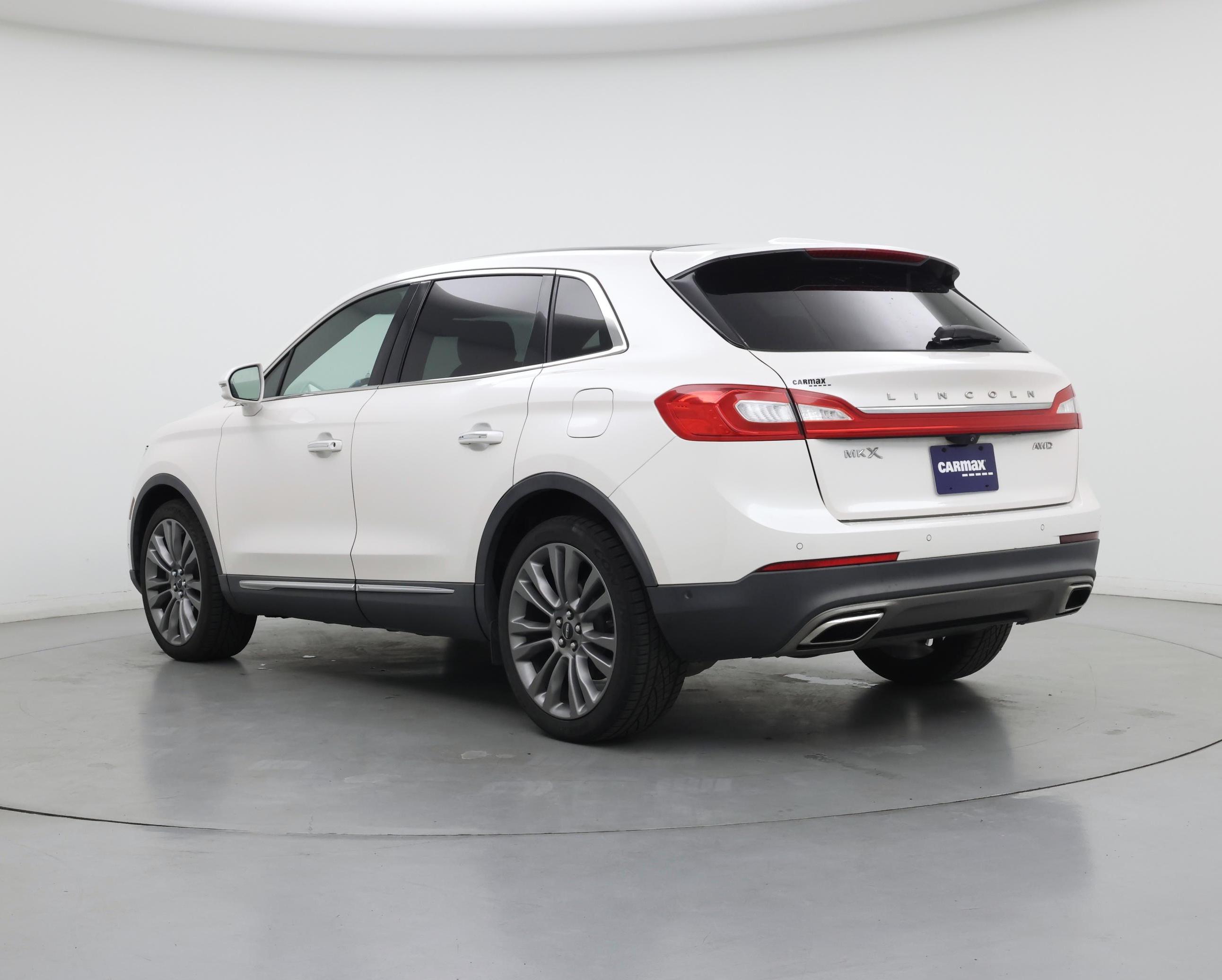 Thumbnail: 2017 Lincoln MKX - 2