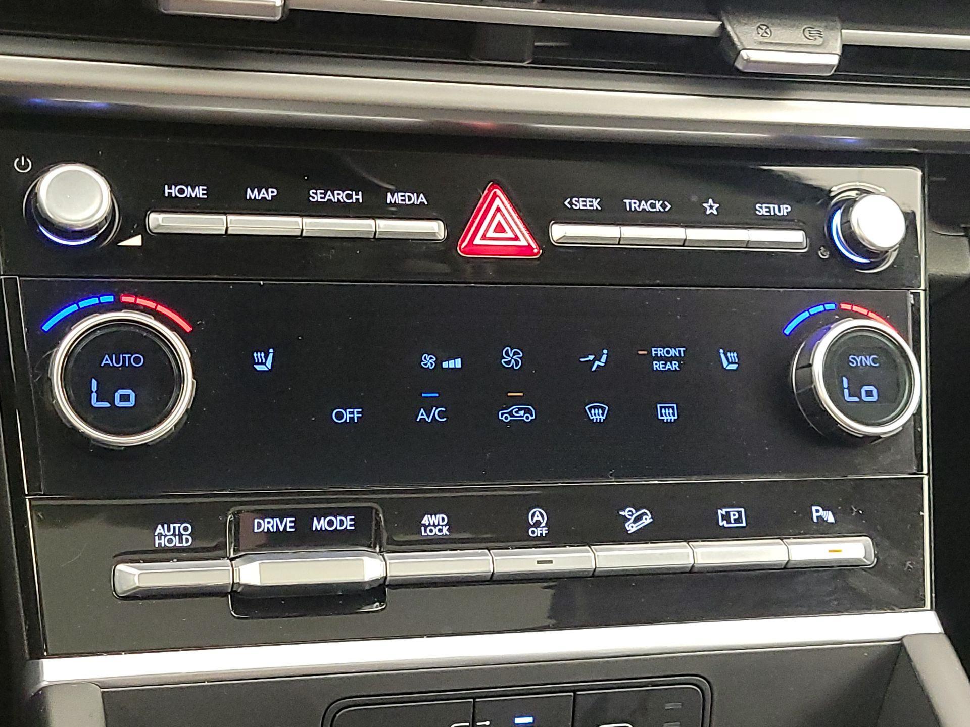 Thumbnail: 2024 Hyundai Santa Fe - 17