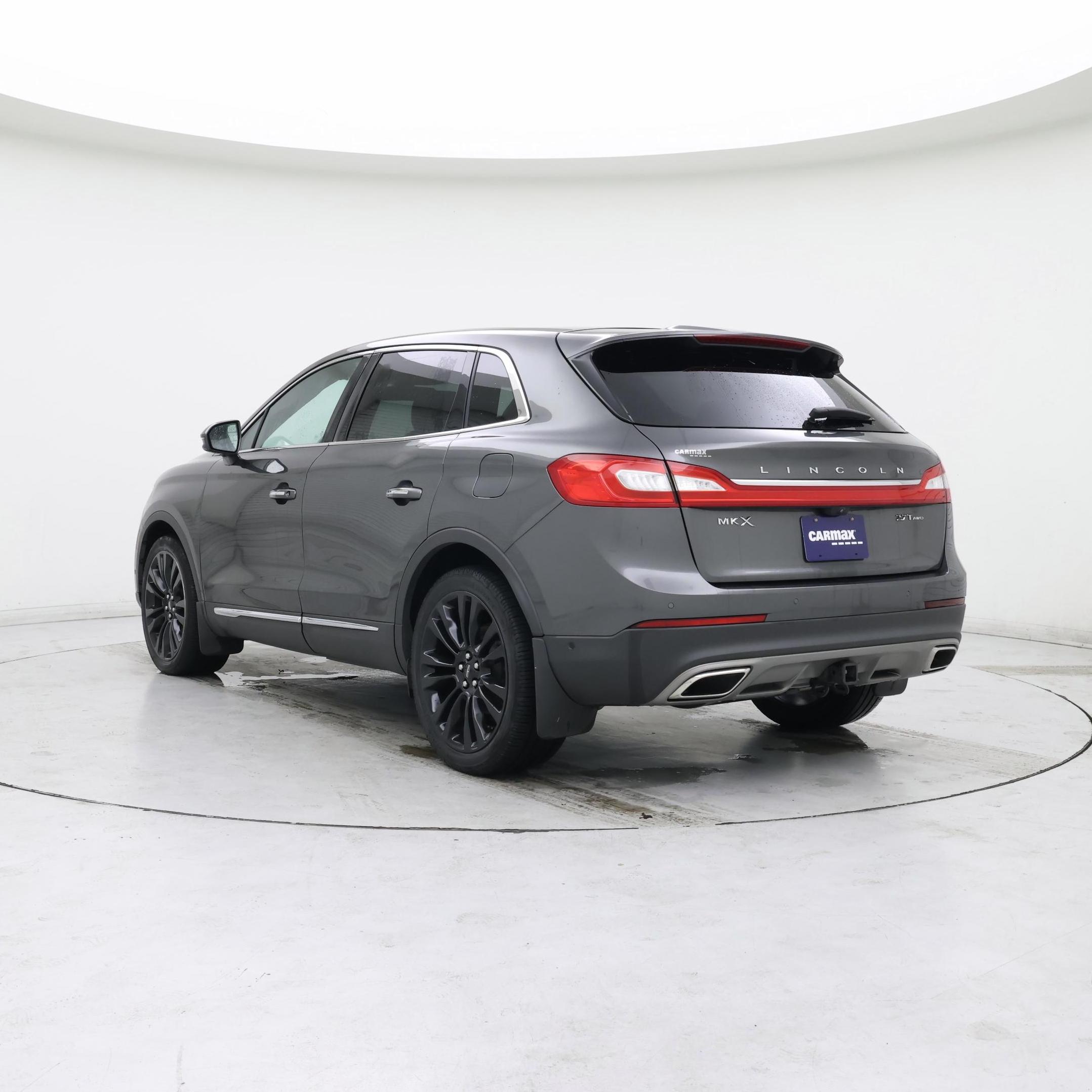 Thumbnail: 2017 Lincoln MKX - 2