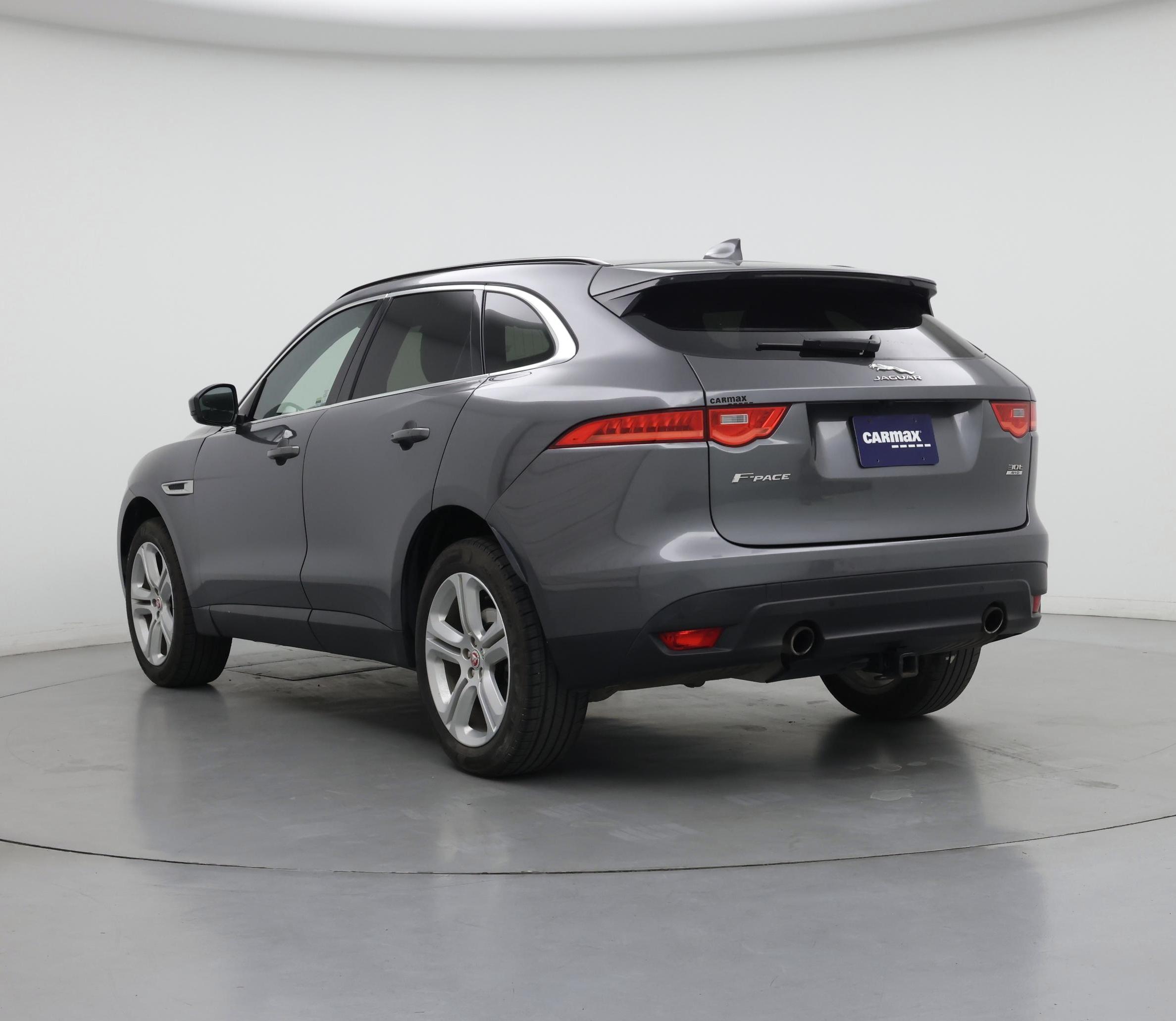 Thumbnail: 2018 Jaguar F-Pace - 2