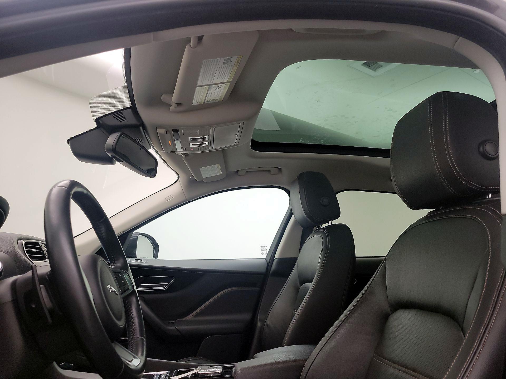 Thumbnail: 2018 Jaguar F-Pace - 20