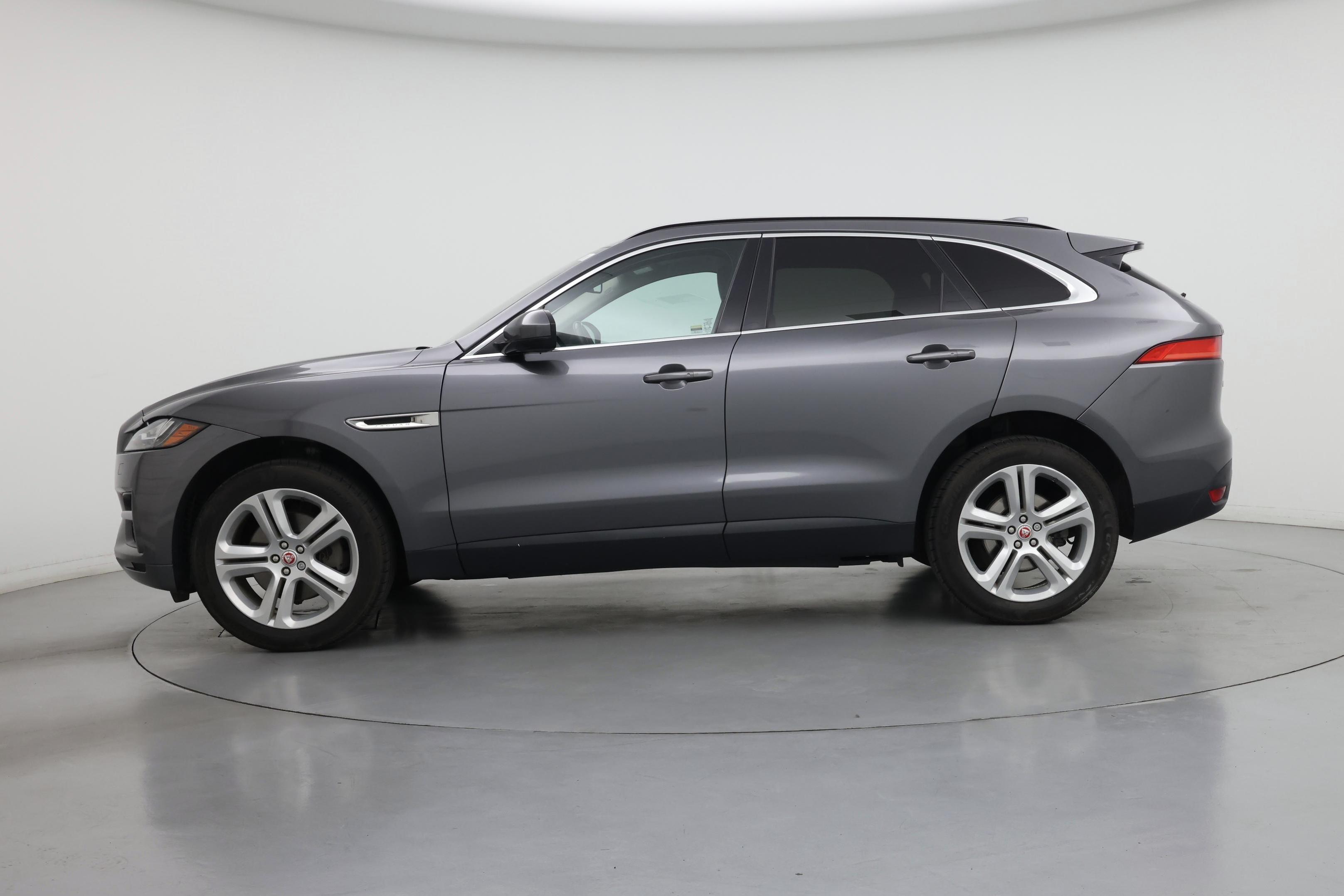 Thumbnail: 2018 Jaguar F-Pace - 3