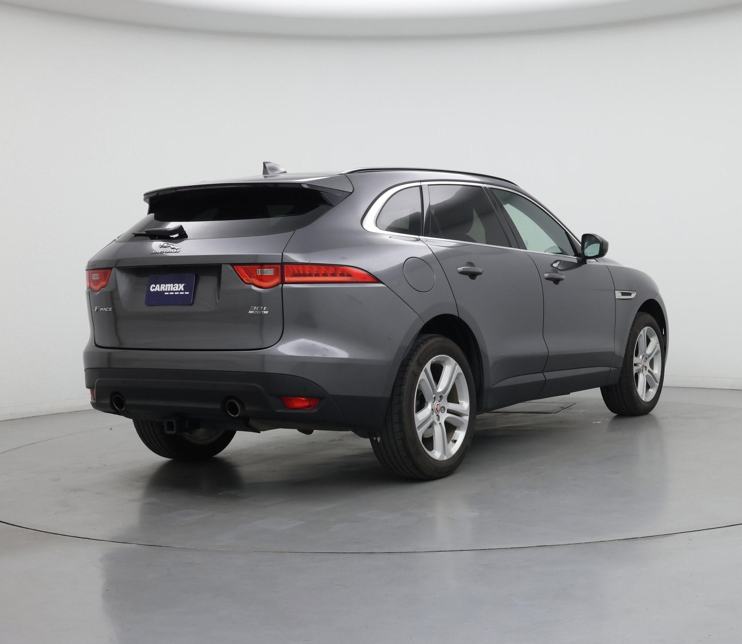 Thumbnail: 2018 Jaguar F-Pace - 8
