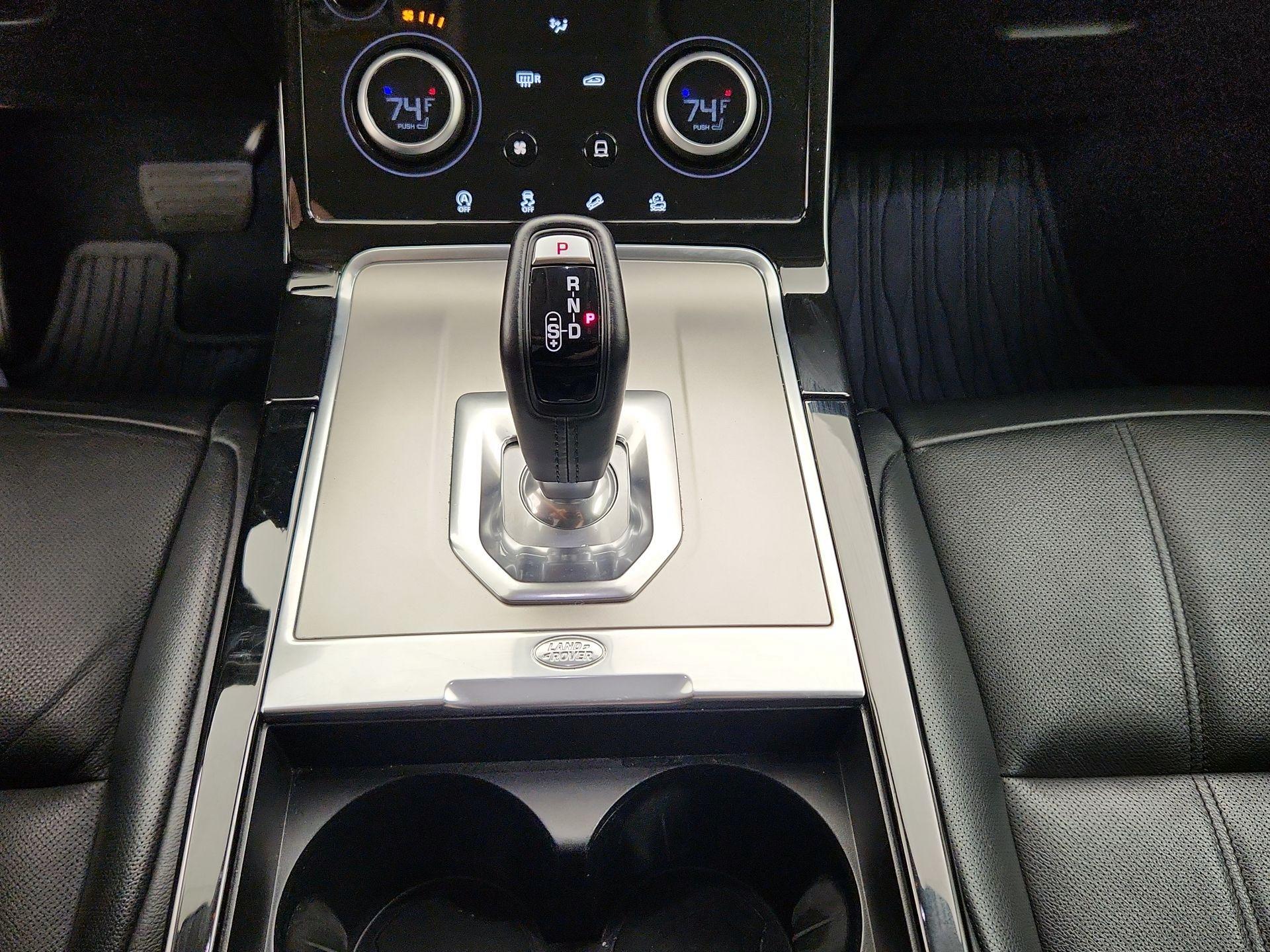 Thumbnail: 2022 Land Rover Range Rover Evoque - 18