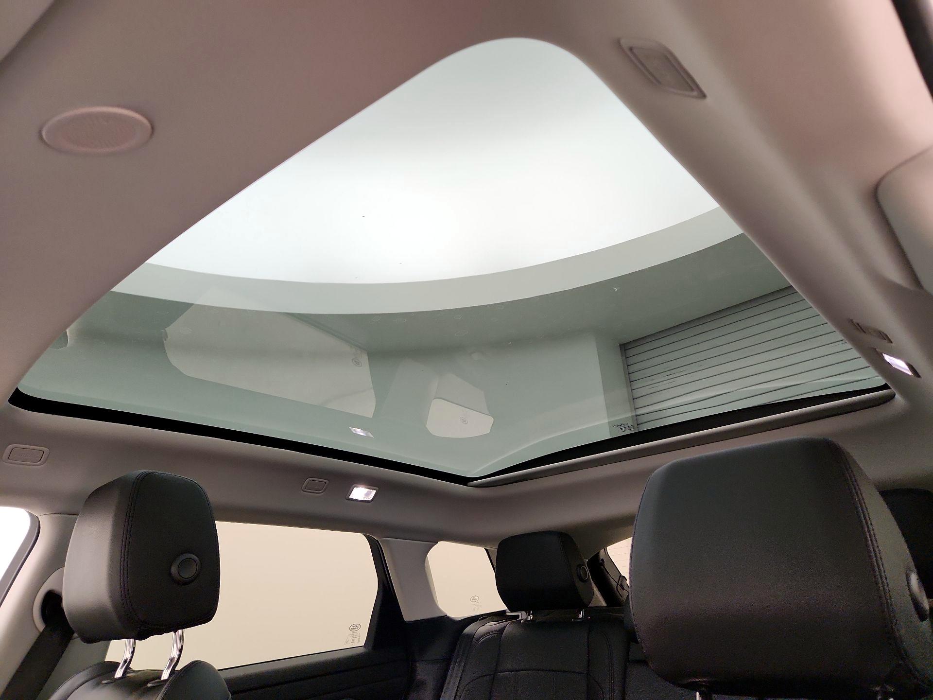 Thumbnail: 2022 Land Rover Range Rover Evoque - 20