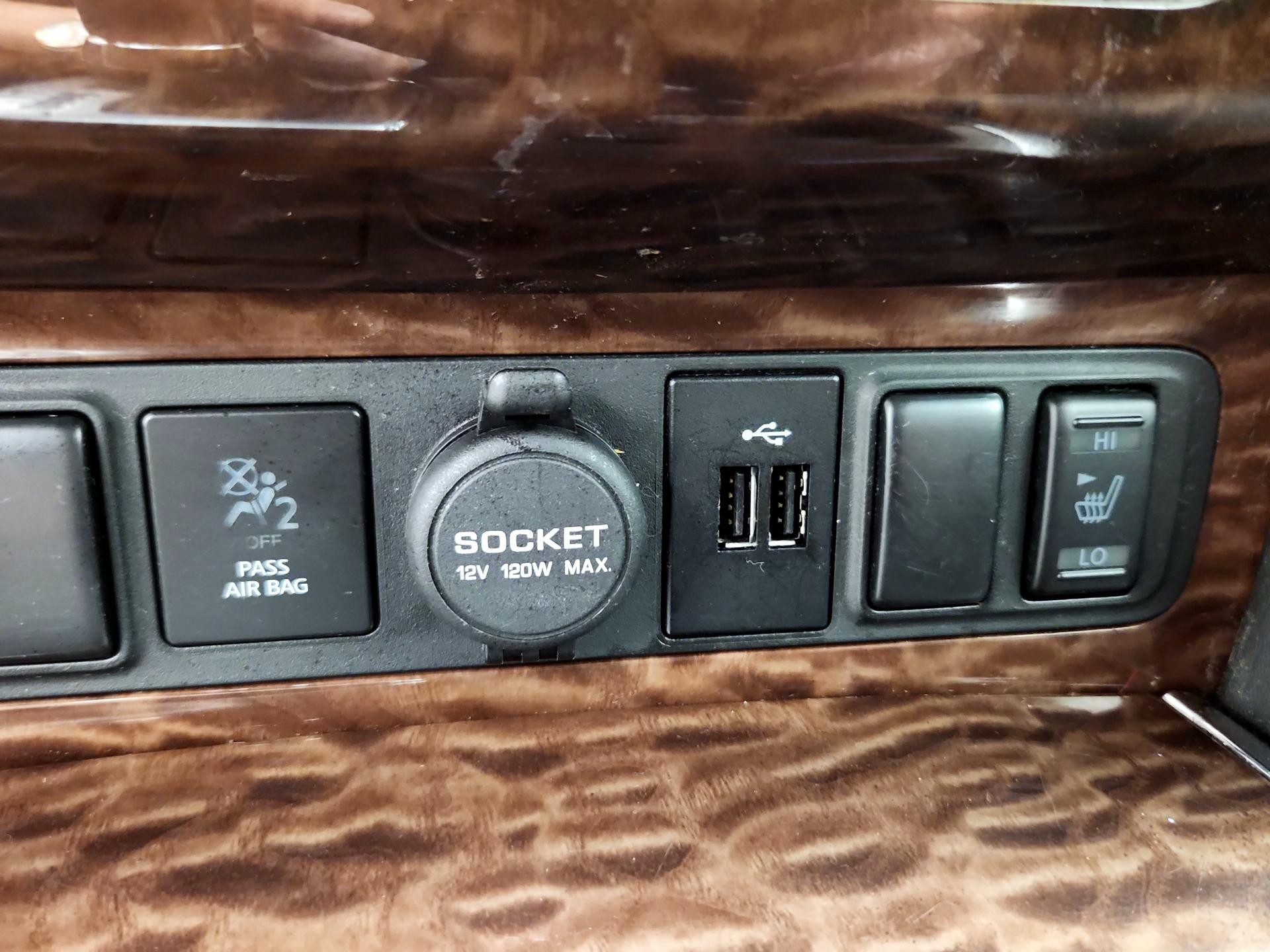 Thumbnail: 2019 Nissan Armada - 17