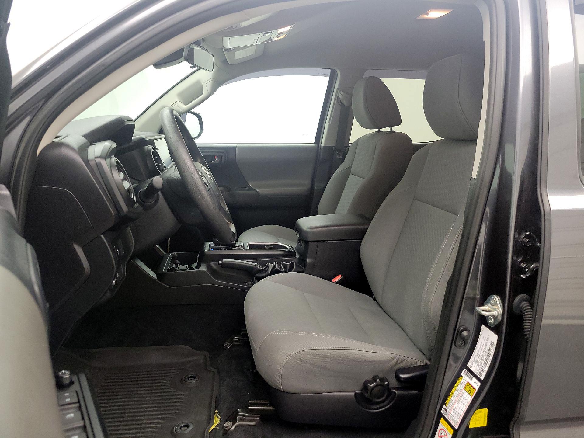 Thumbnail: 2020 Toyota Tacoma - 11