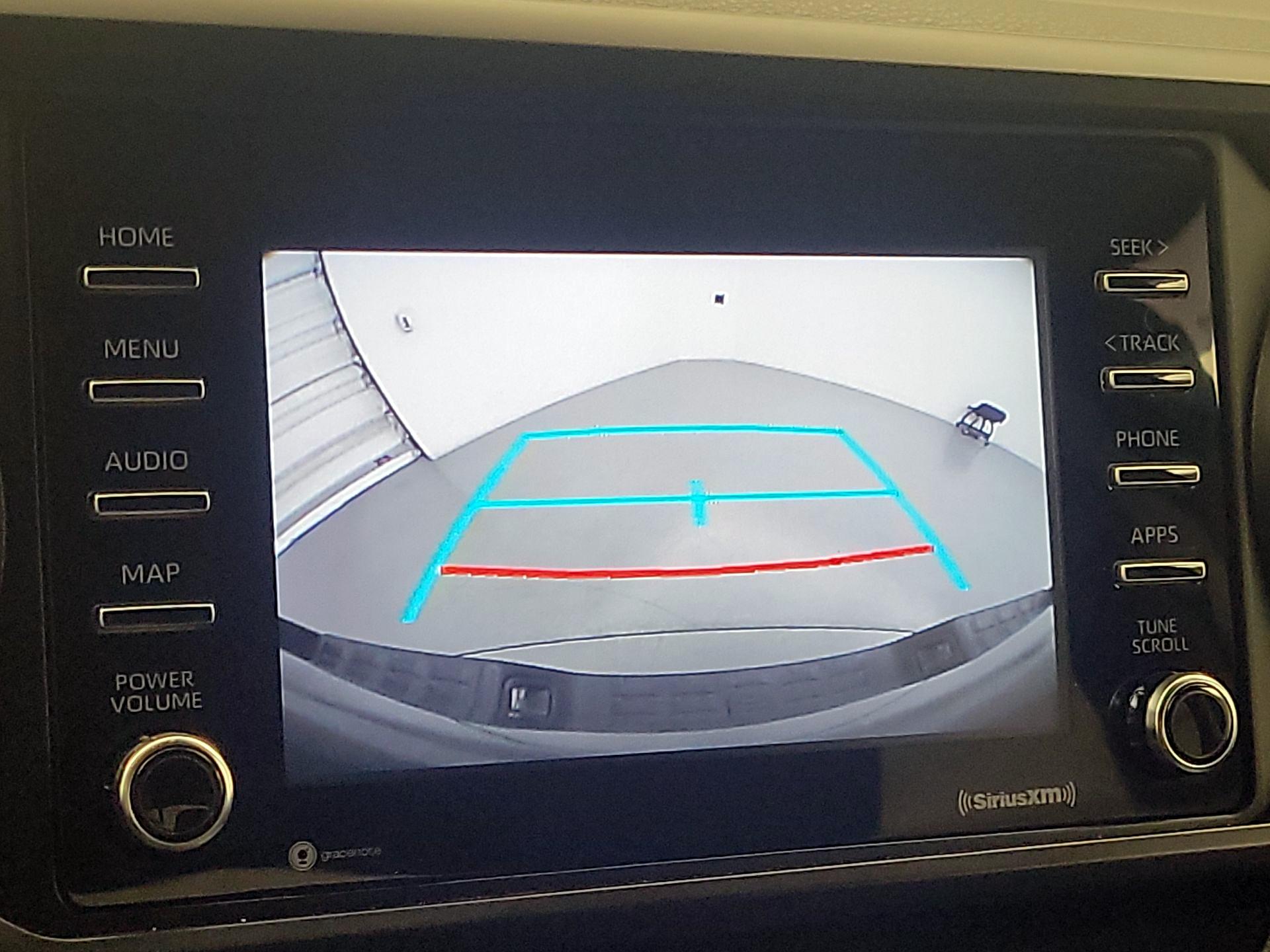 Thumbnail: 2020 Toyota Tacoma - 15