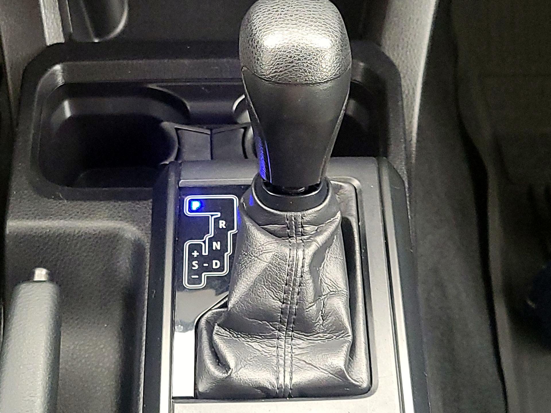 Thumbnail: 2020 Toyota Tacoma - 18