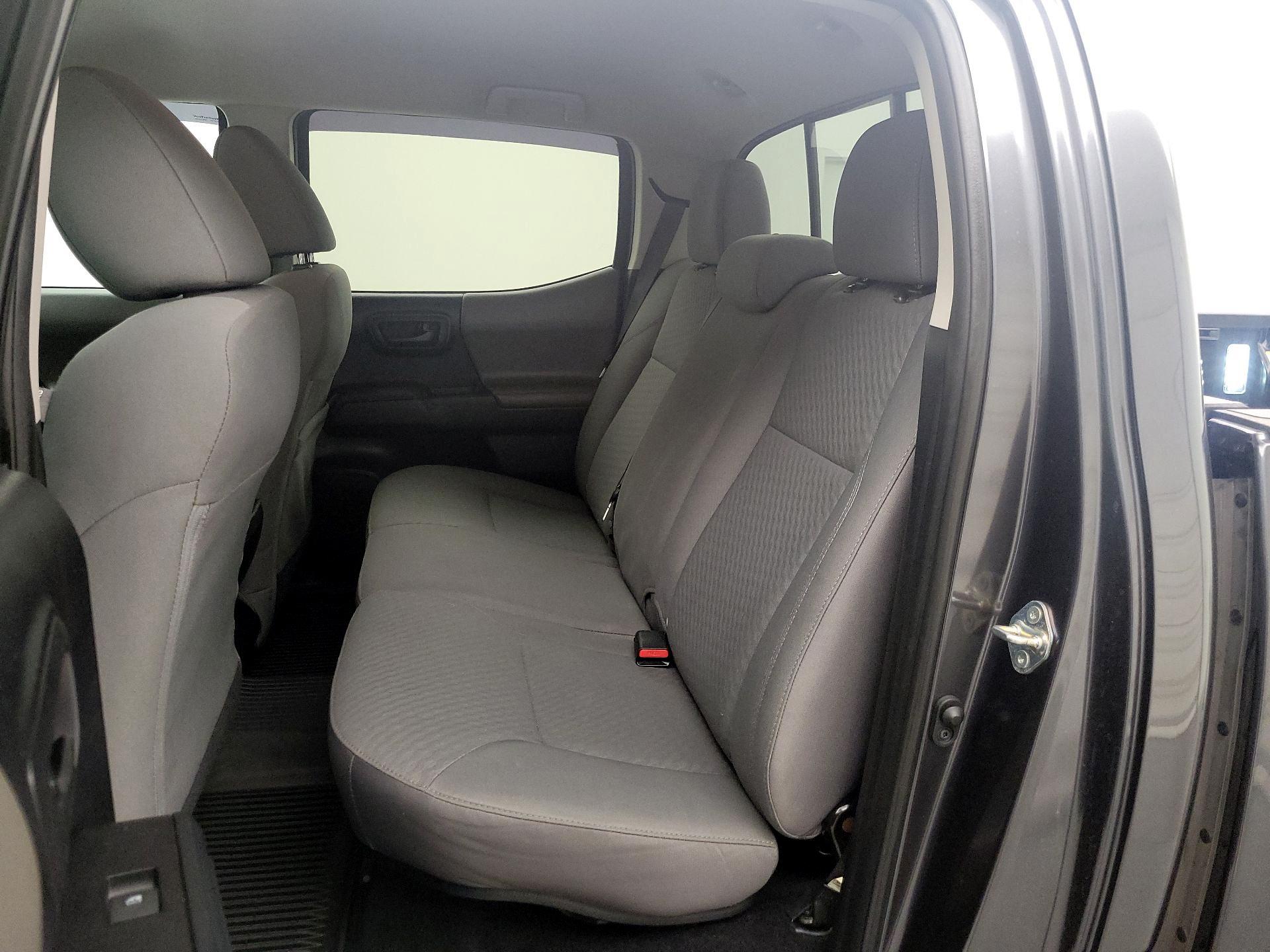 Thumbnail: 2020 Toyota Tacoma - 20