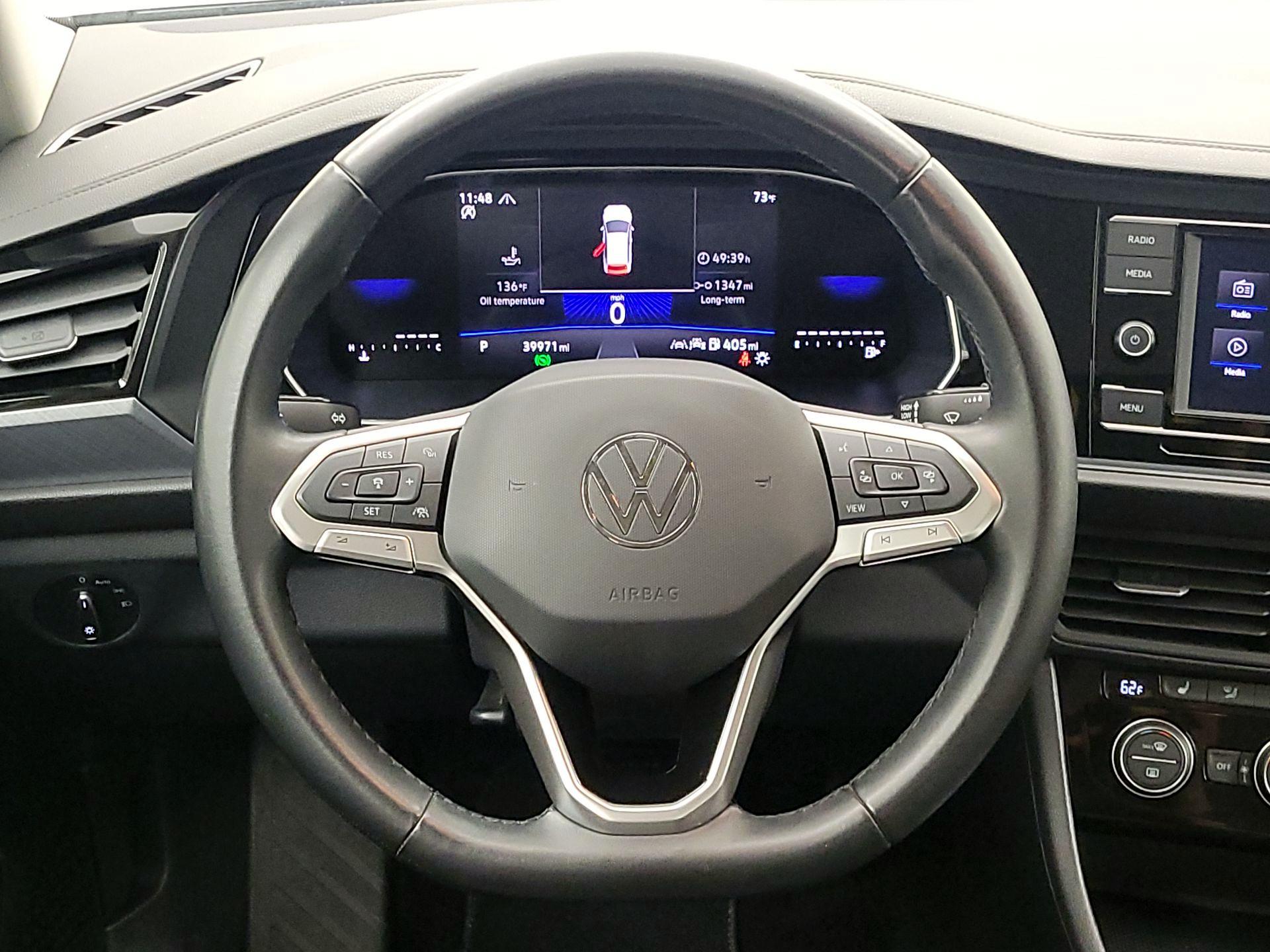 Thumbnail: 2024 Volkswagen Jetta - 10