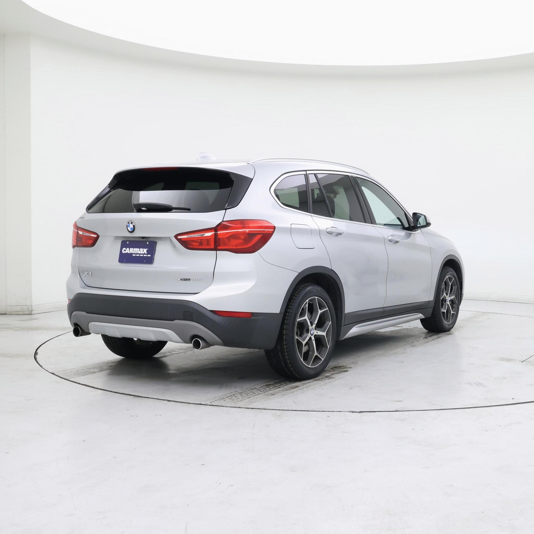 Thumbnail: 2018 BMW X1 - 8