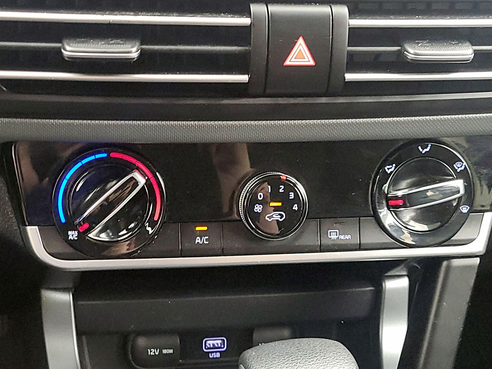 Thumbnail: 2021 Kia Seltos - 17