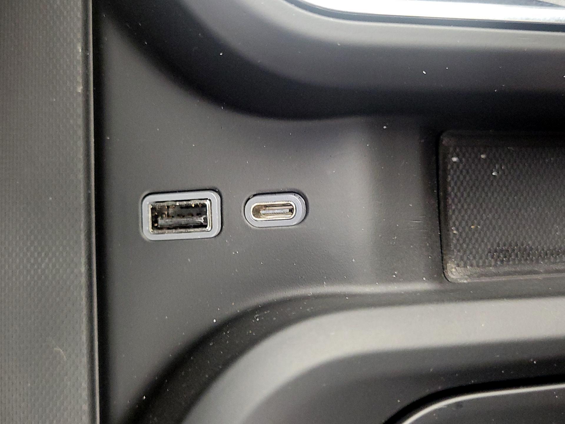 Thumbnail: 2022 GMC Sierra 1500 - 19