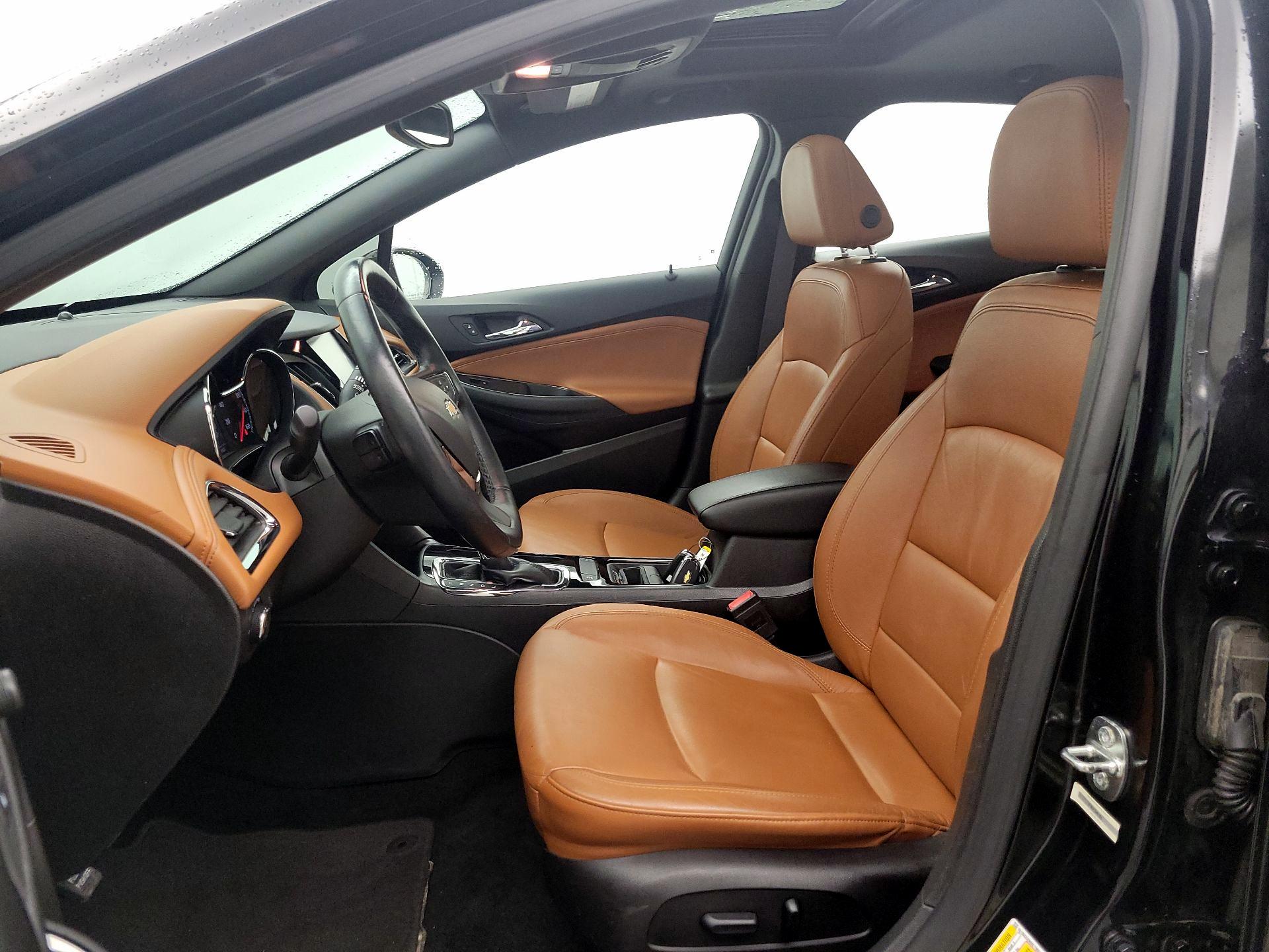 Thumbnail: 2016 Chevrolet Cruze - 11