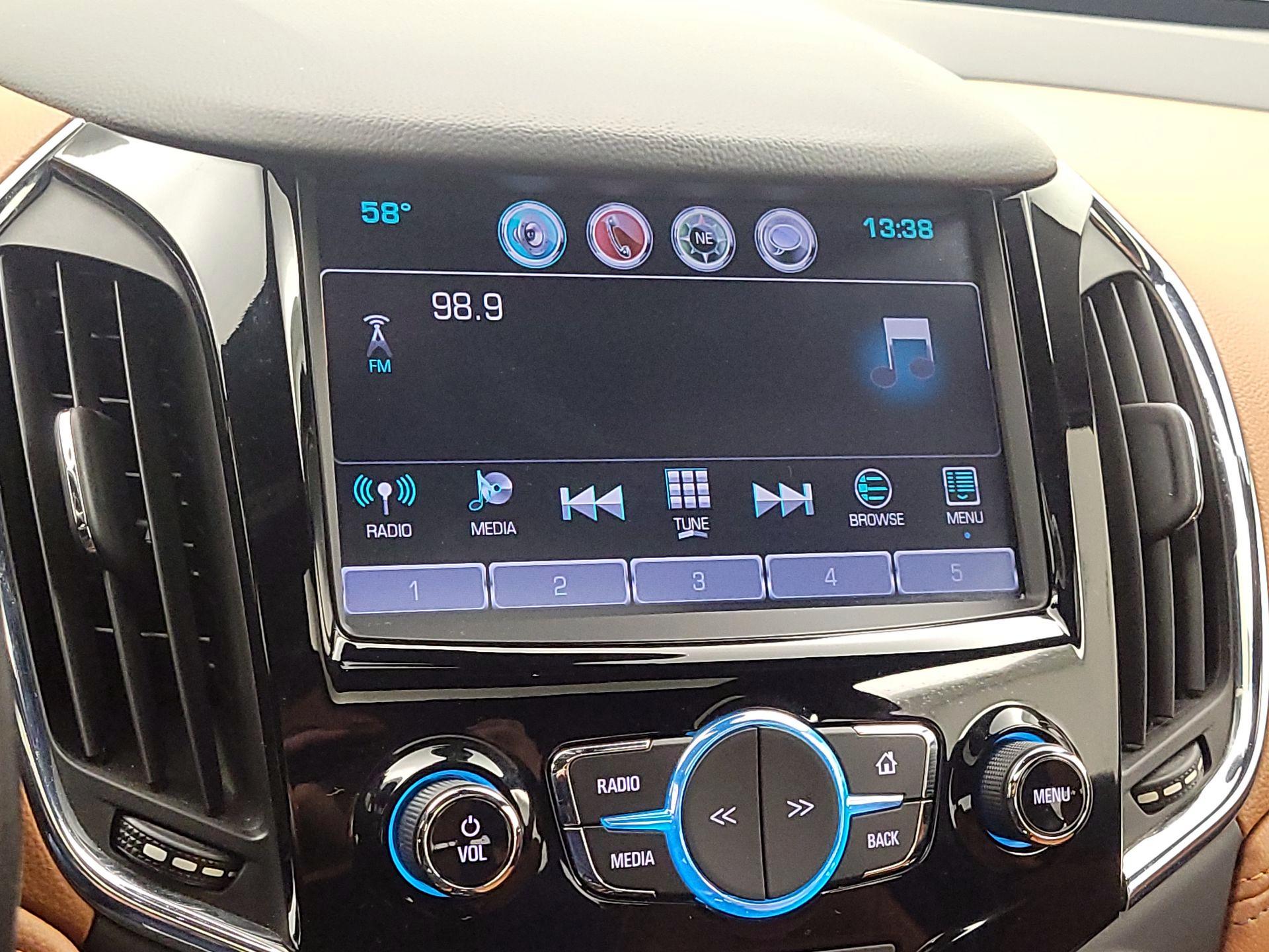 Thumbnail: 2016 Chevrolet Cruze - 16