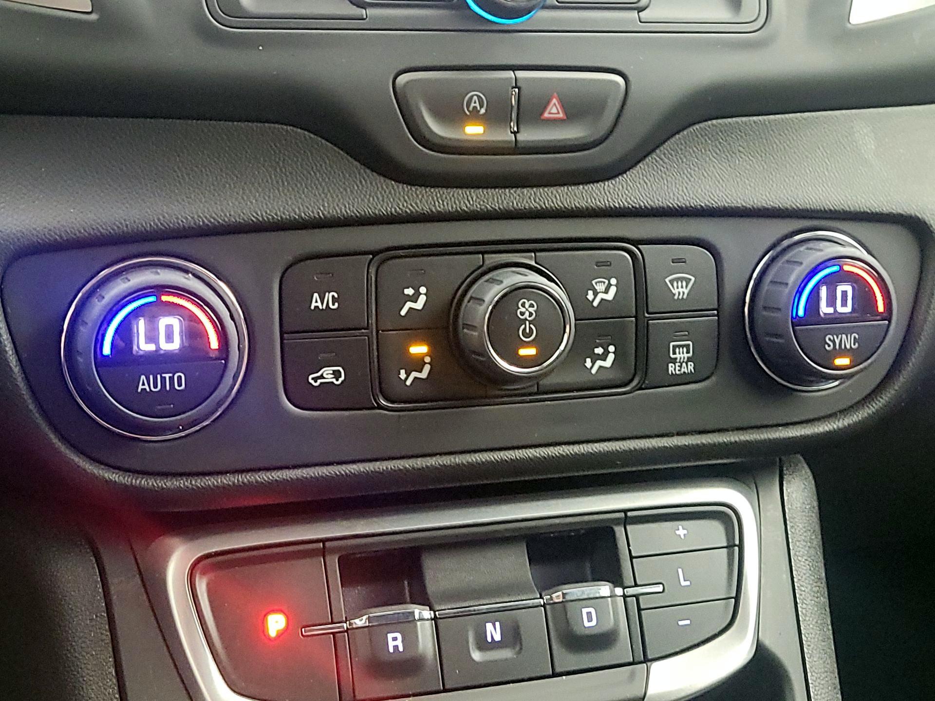 Thumbnail: 2024 GMC Terrain - 17