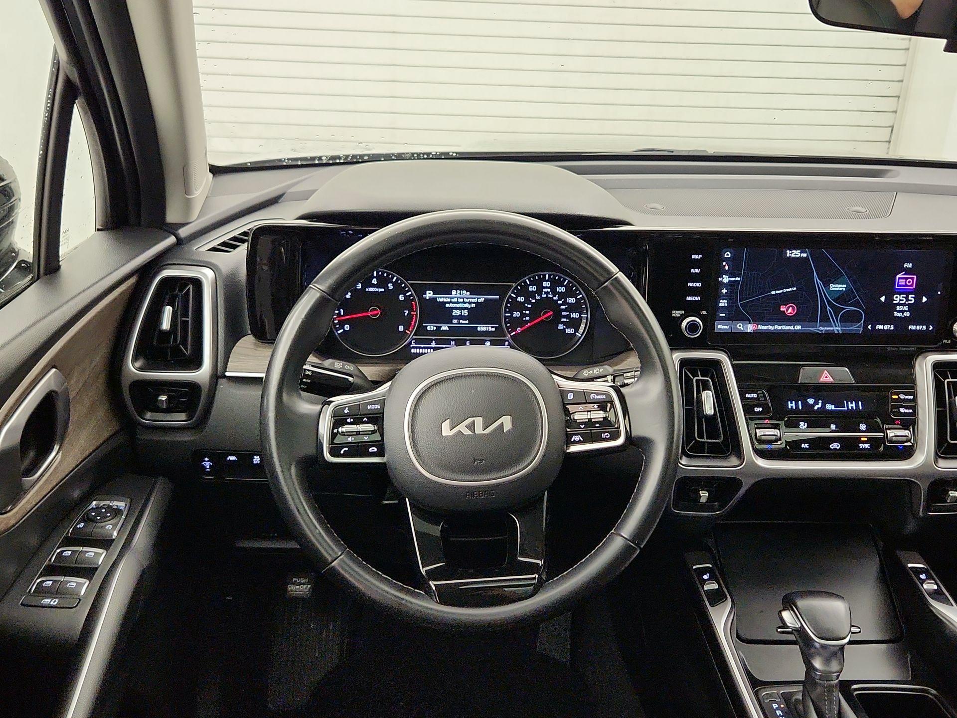 Thumbnail: 2022 Kia Sorento - 10